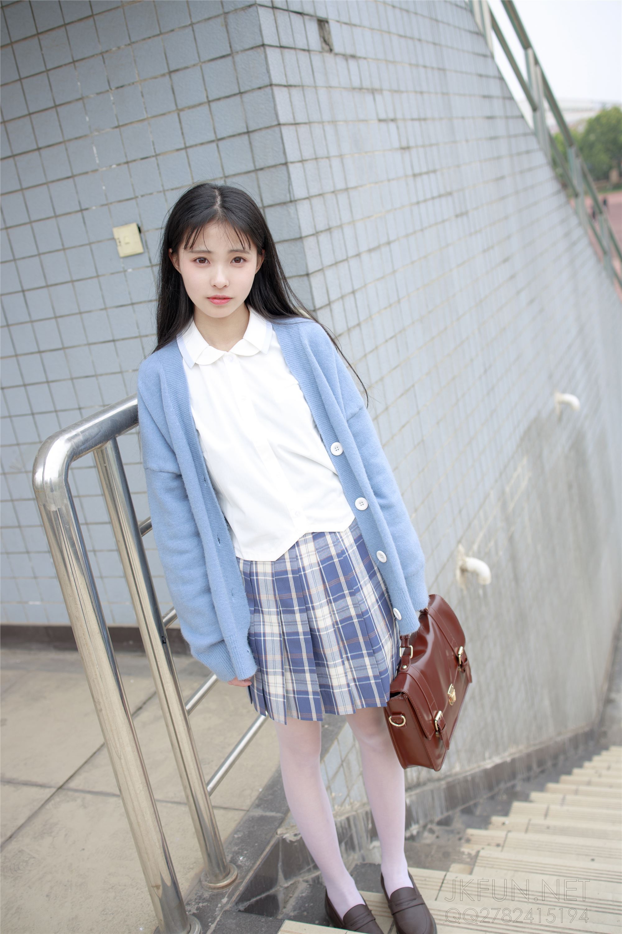 [森萝财团]萝莉丝足写真 JKFUN-003 甜米 春游