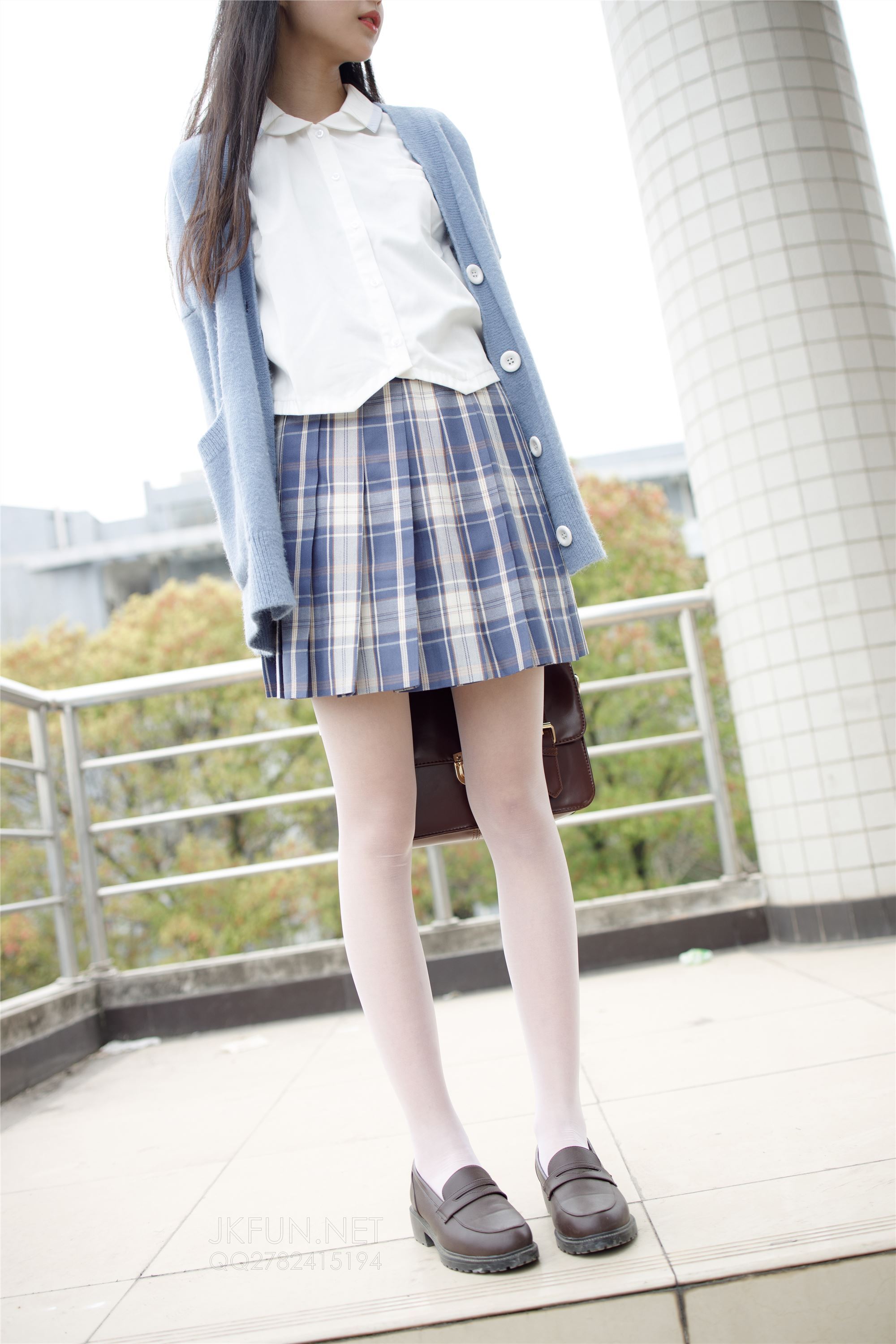 [森萝财团]萝莉丝足写真 JKFUN-003 甜米 春游