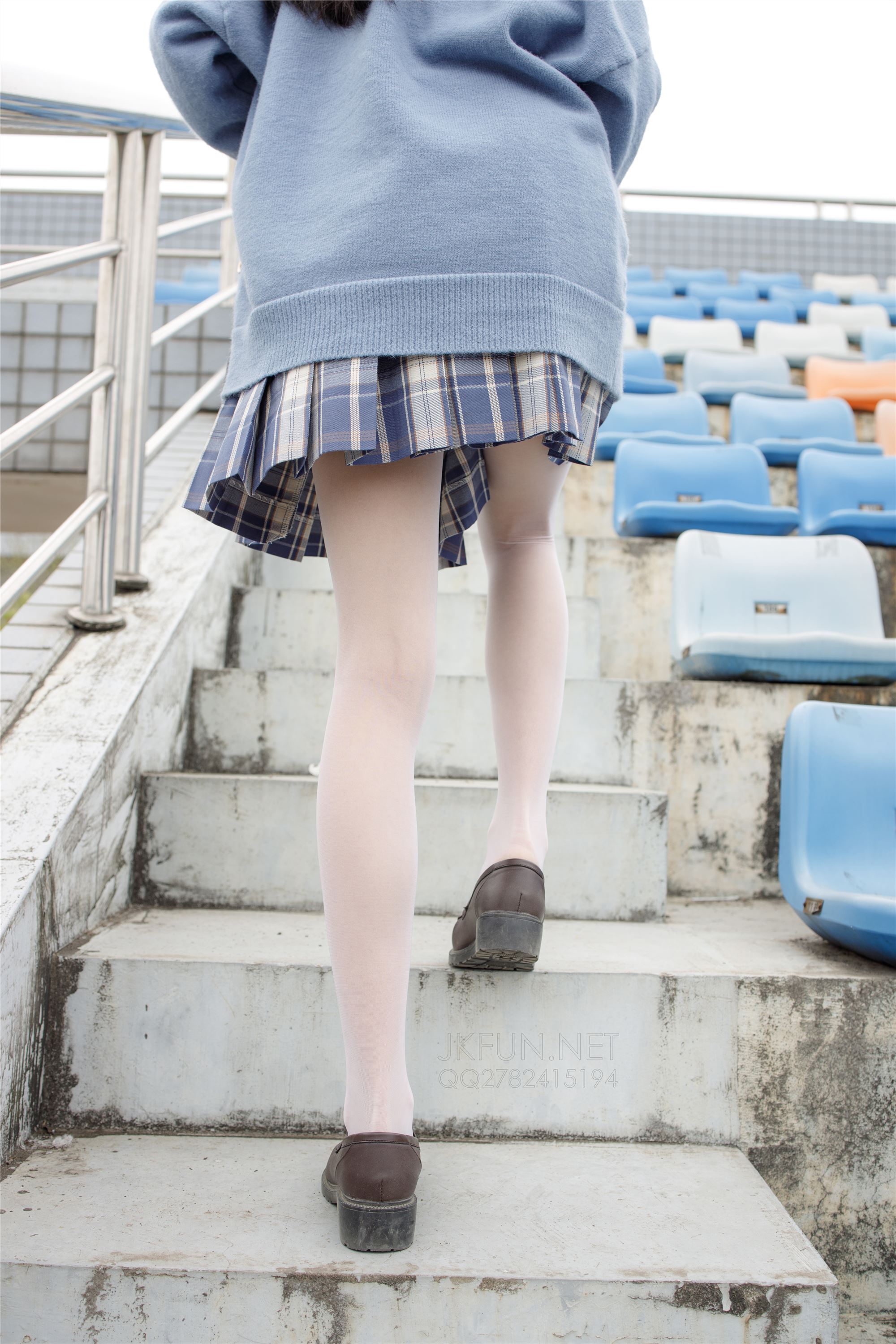 [森萝财团]萝莉丝足写真 JKFUN-003 甜米 春游