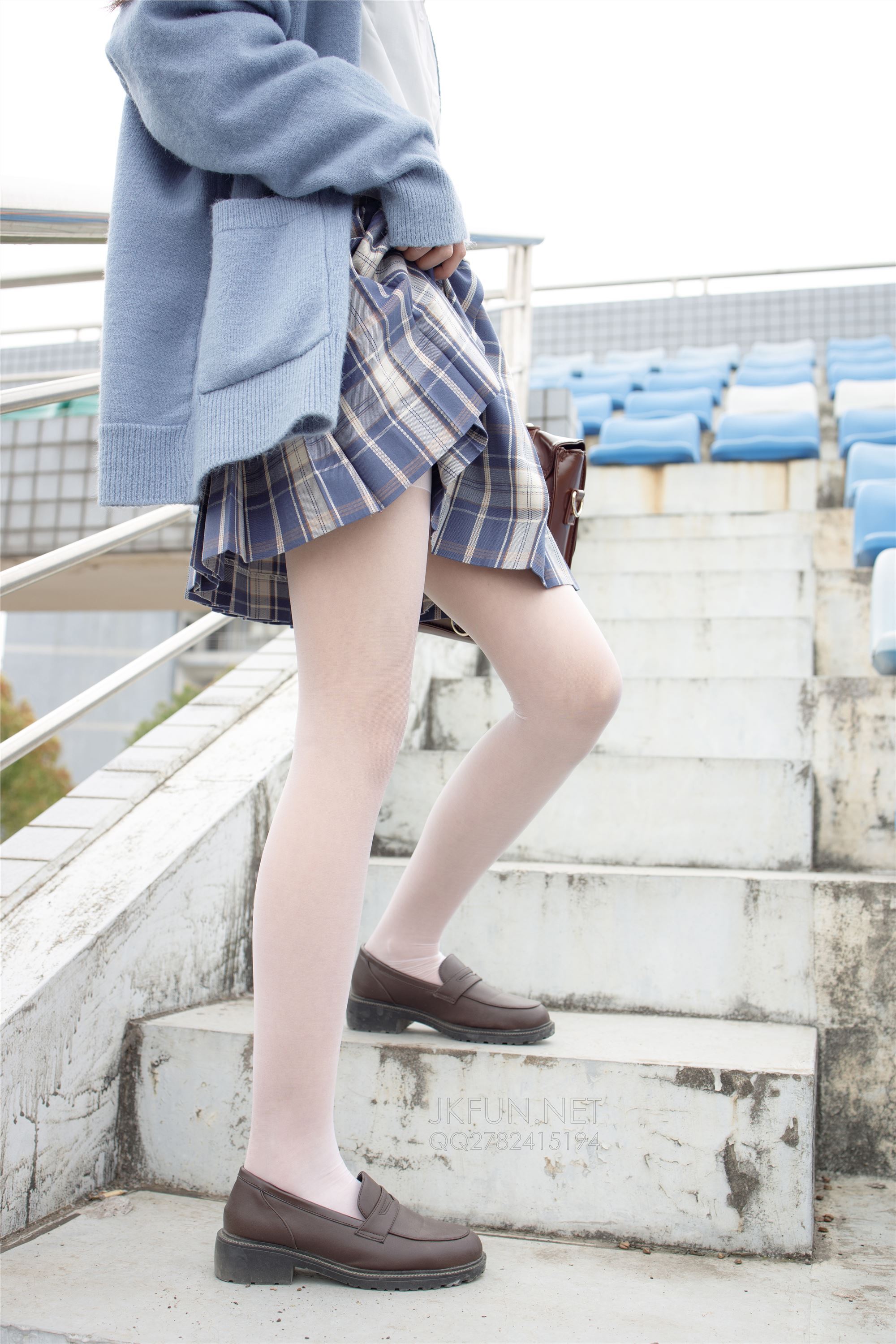 [森萝财团]萝莉丝足写真 JKFUN-003 甜米 春游