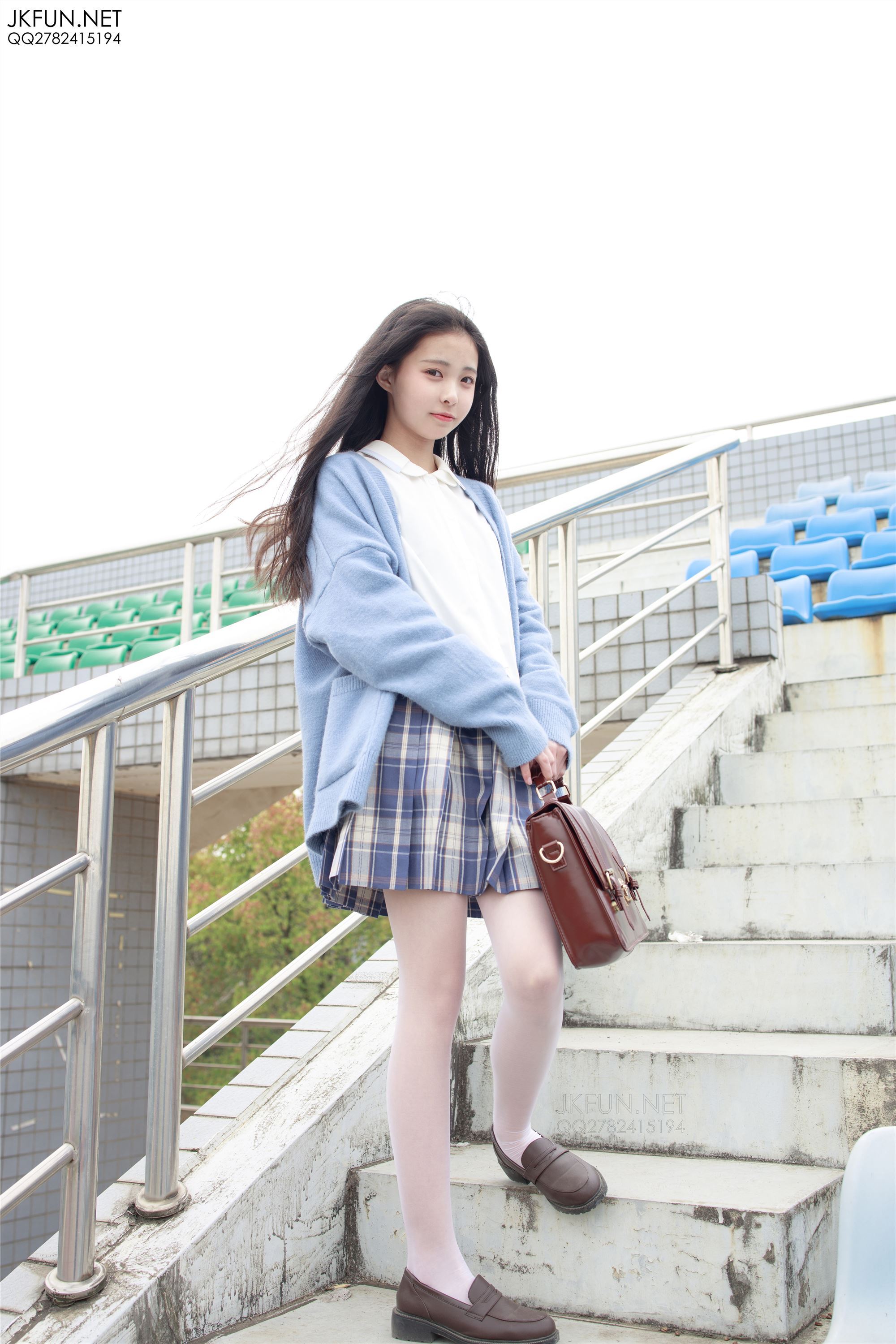 [森萝财团]萝莉丝足写真 JKFUN-003 甜米 春游