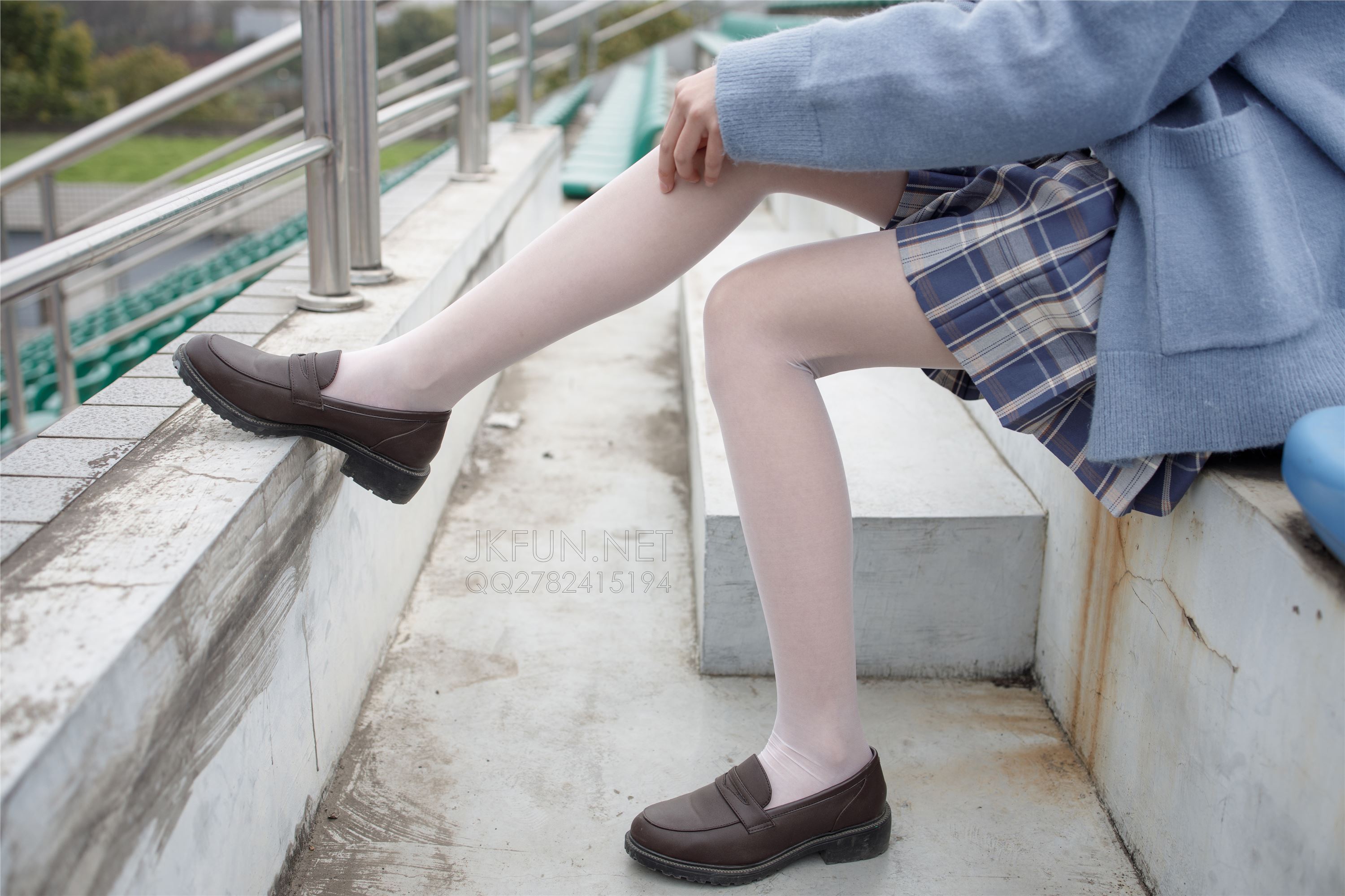 [森萝财团]萝莉丝足写真 JKFUN-003 甜米 春游