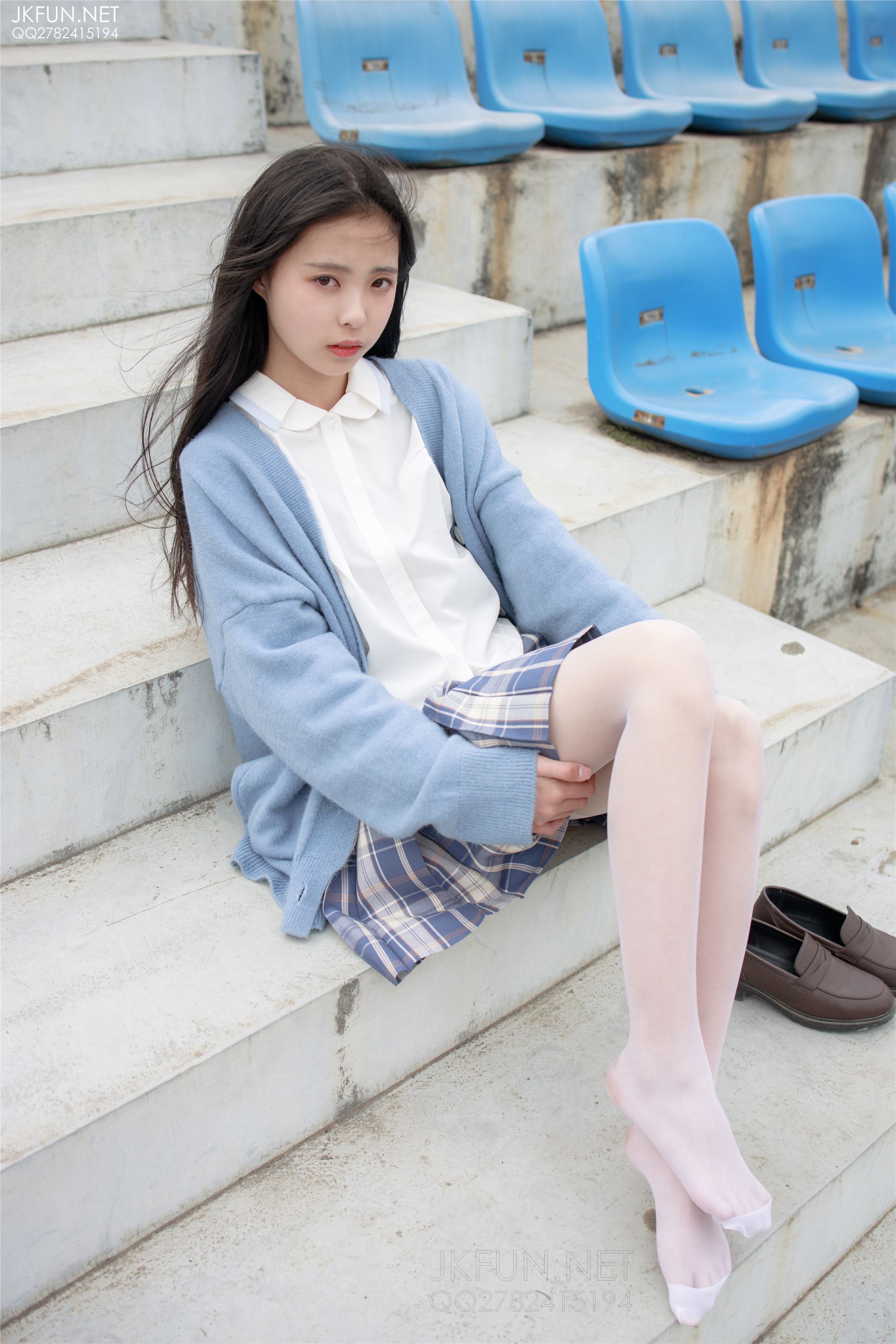 [森萝财团]萝莉丝足写真 JKFUN-003 甜米 春游