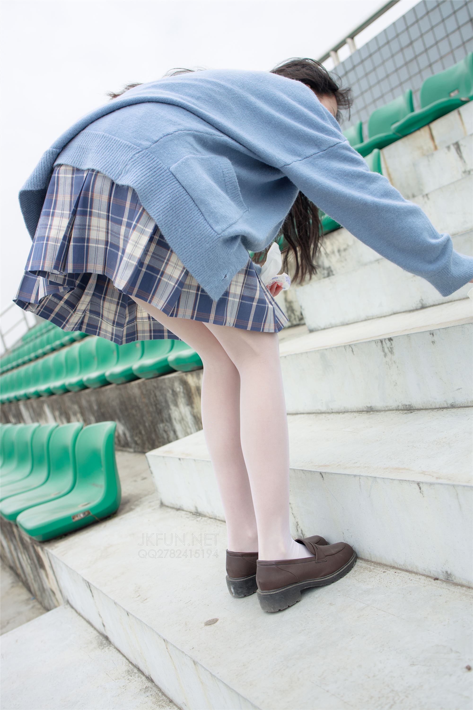 [森萝财团]萝莉丝足写真 JKFUN-003 甜米 春游