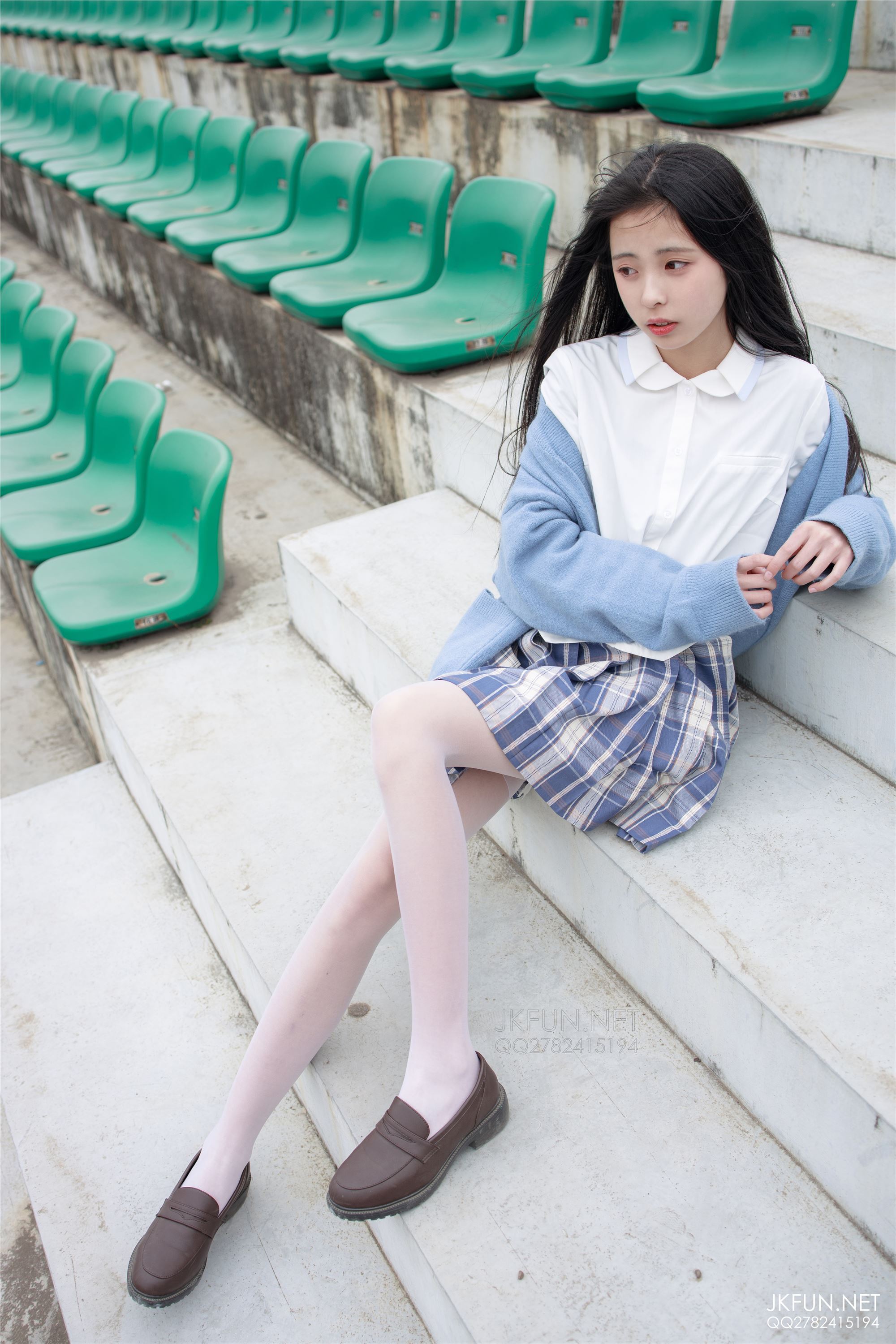 [森萝财团]萝莉丝足写真 JKFUN-003 甜米 春游