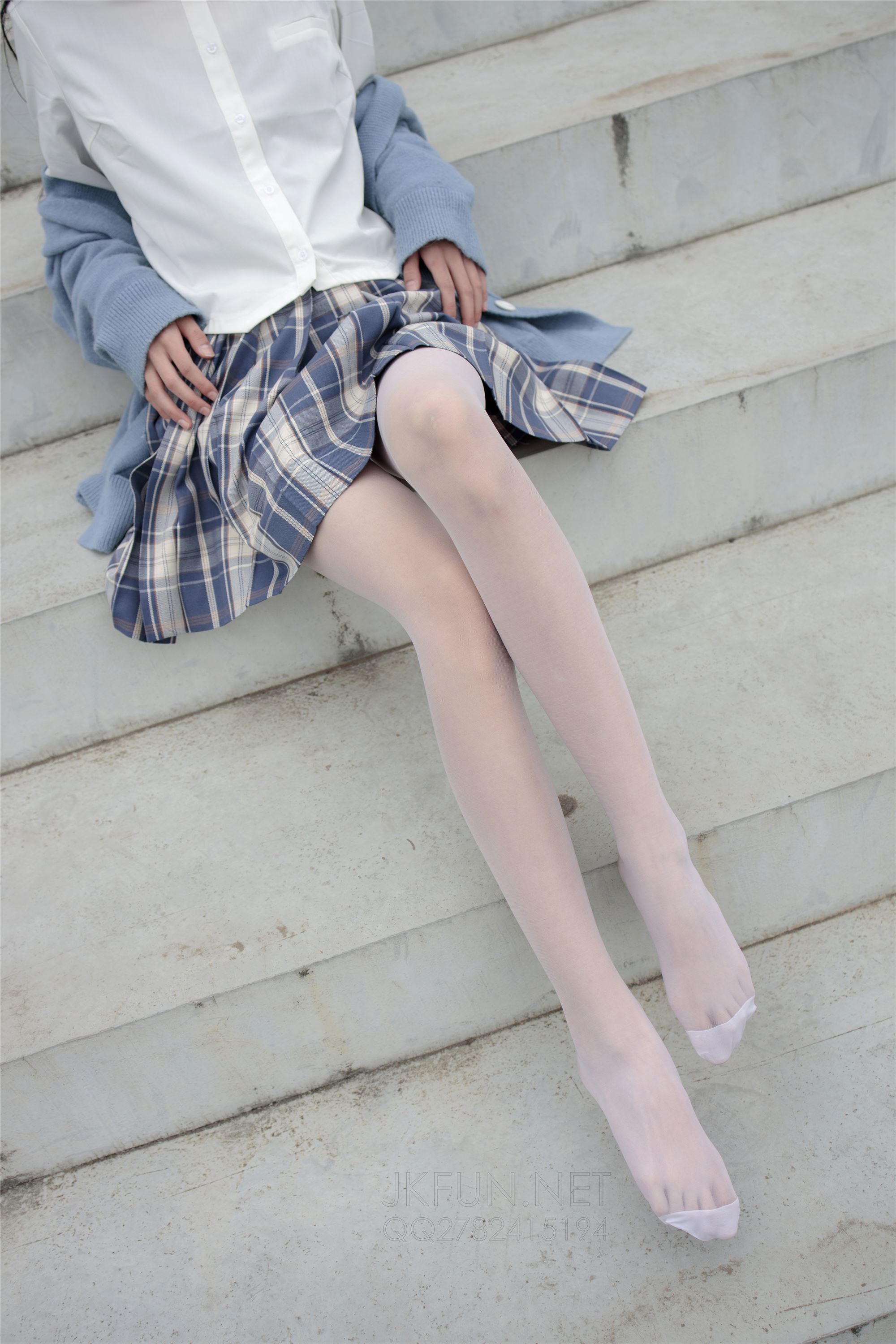 [森萝财团]萝莉丝足写真 JKFUN-003 甜米 春游