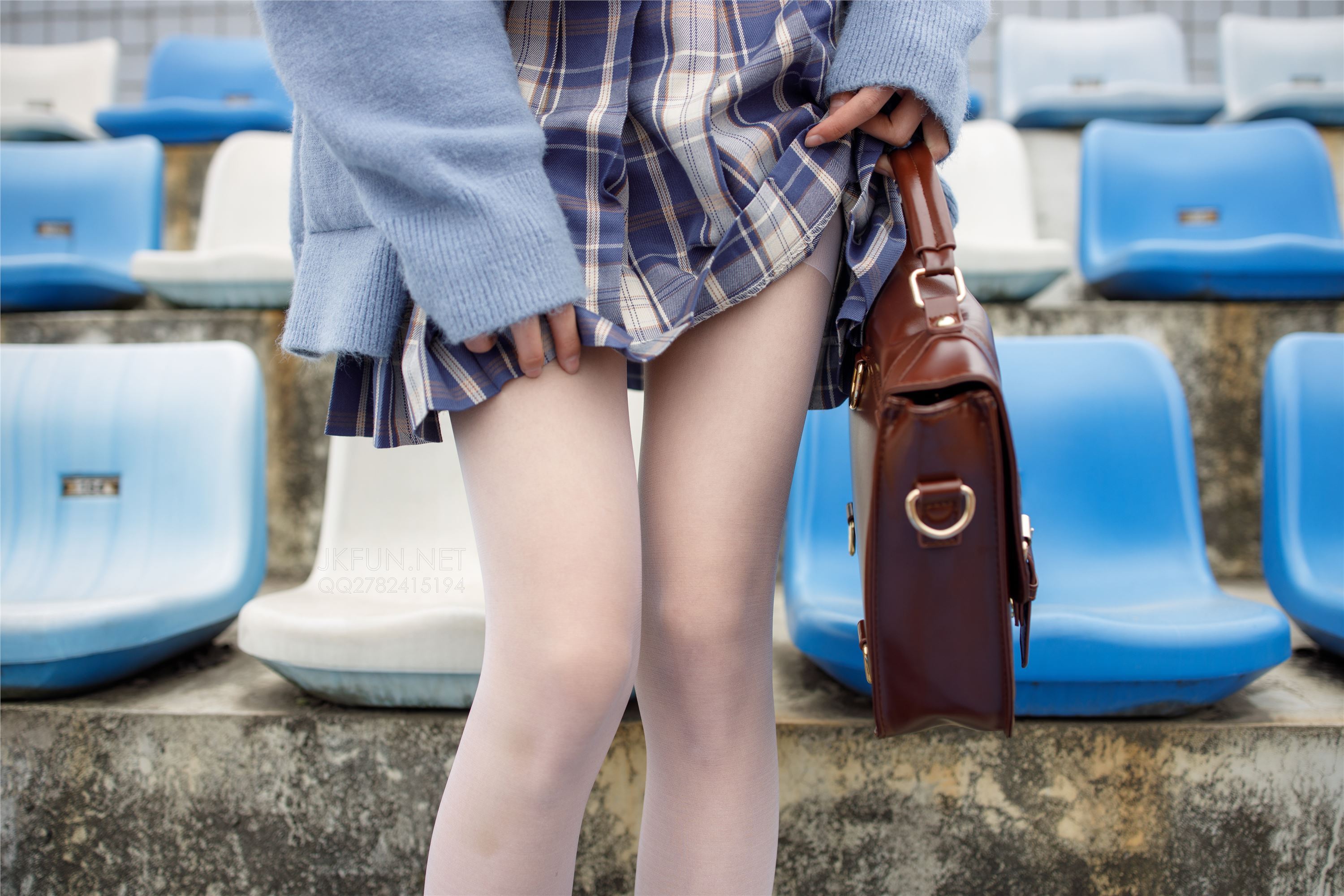 [森萝财团]萝莉丝足写真 JKFUN-003 甜米 春游