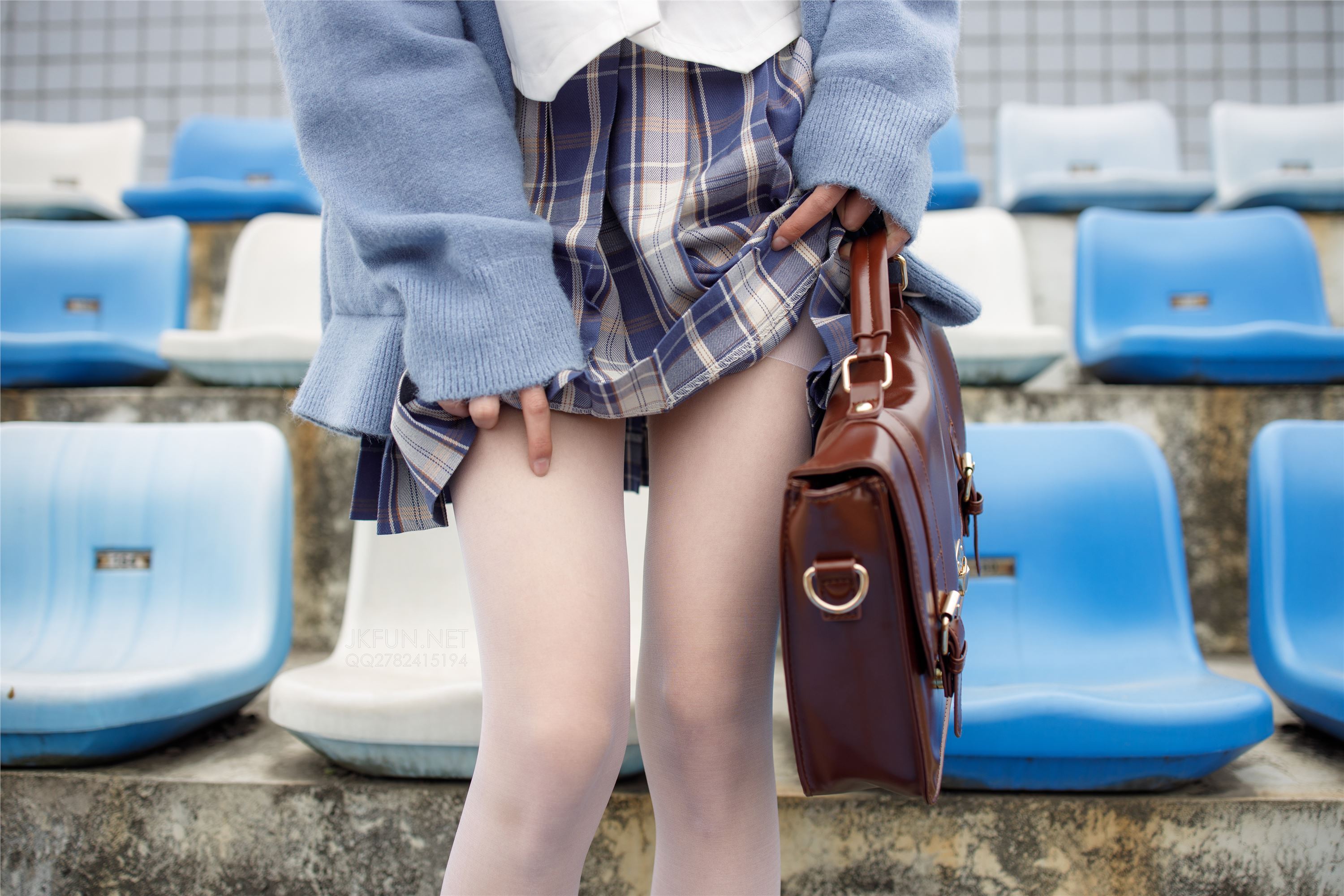 [森萝财团]萝莉丝足写真 JKFUN-003 甜米 春游