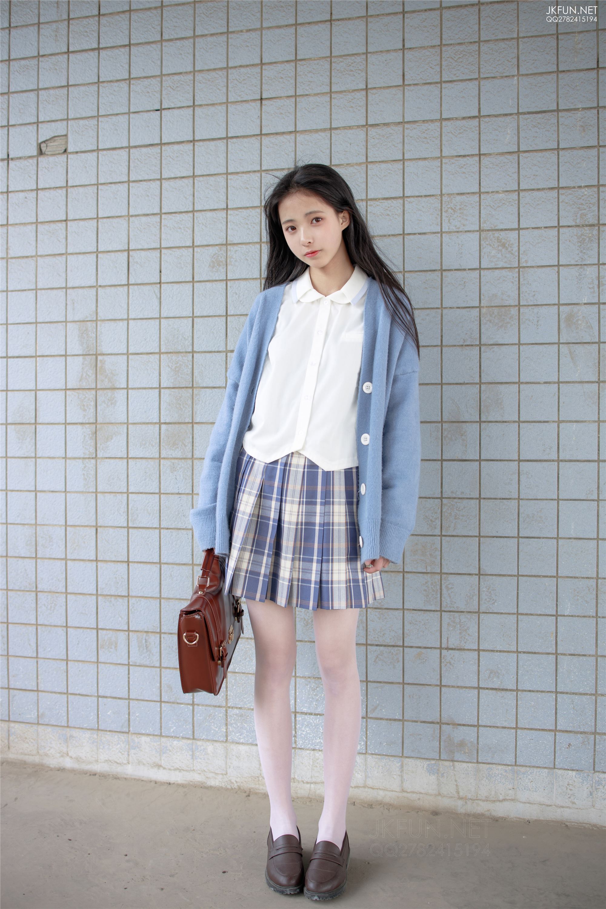 [森萝财团]萝莉丝足写真 JKFUN-003 甜米 春游