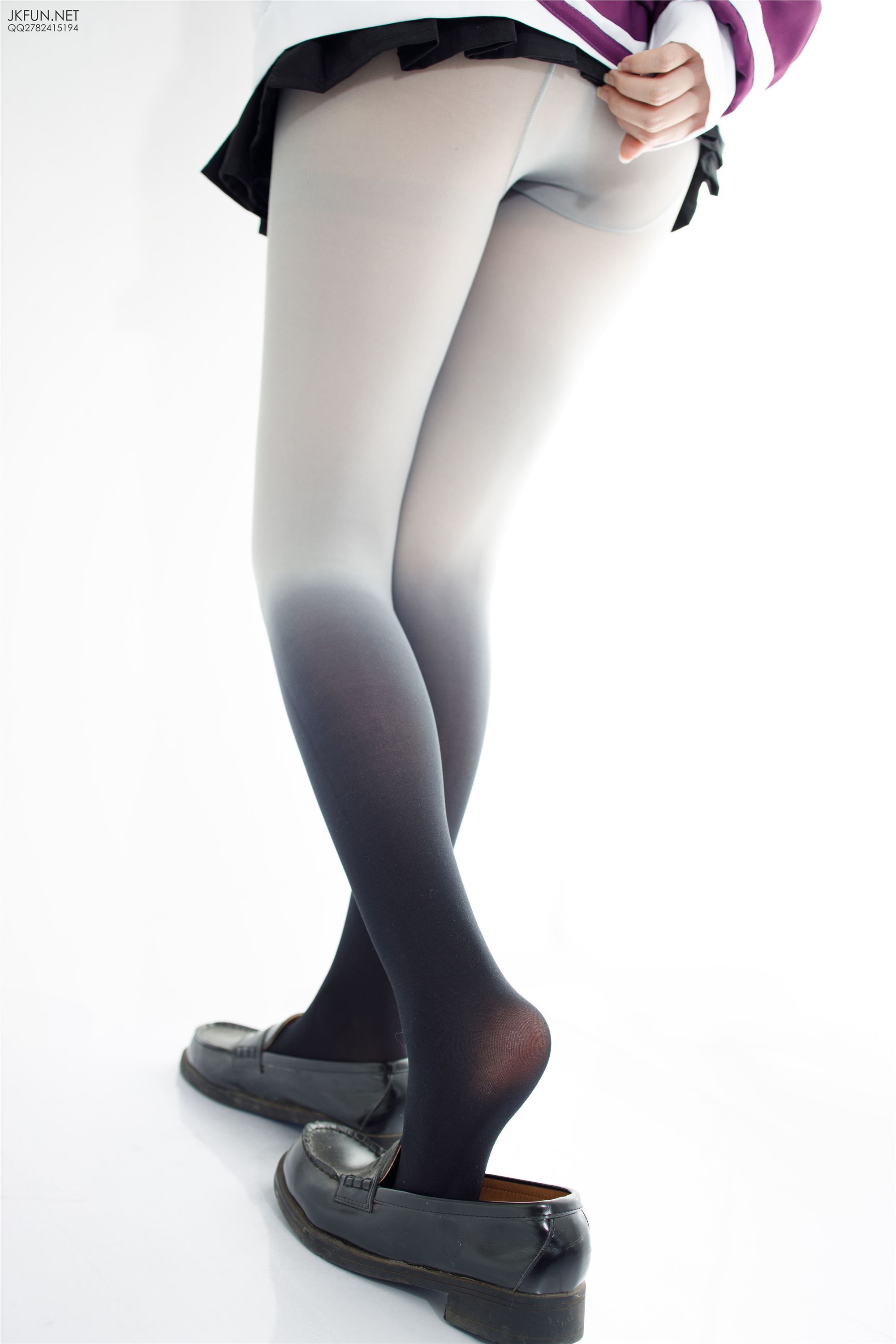 [森萝财团]萝莉丝足写真 JKFUN-004 雪晴 CosPlayer