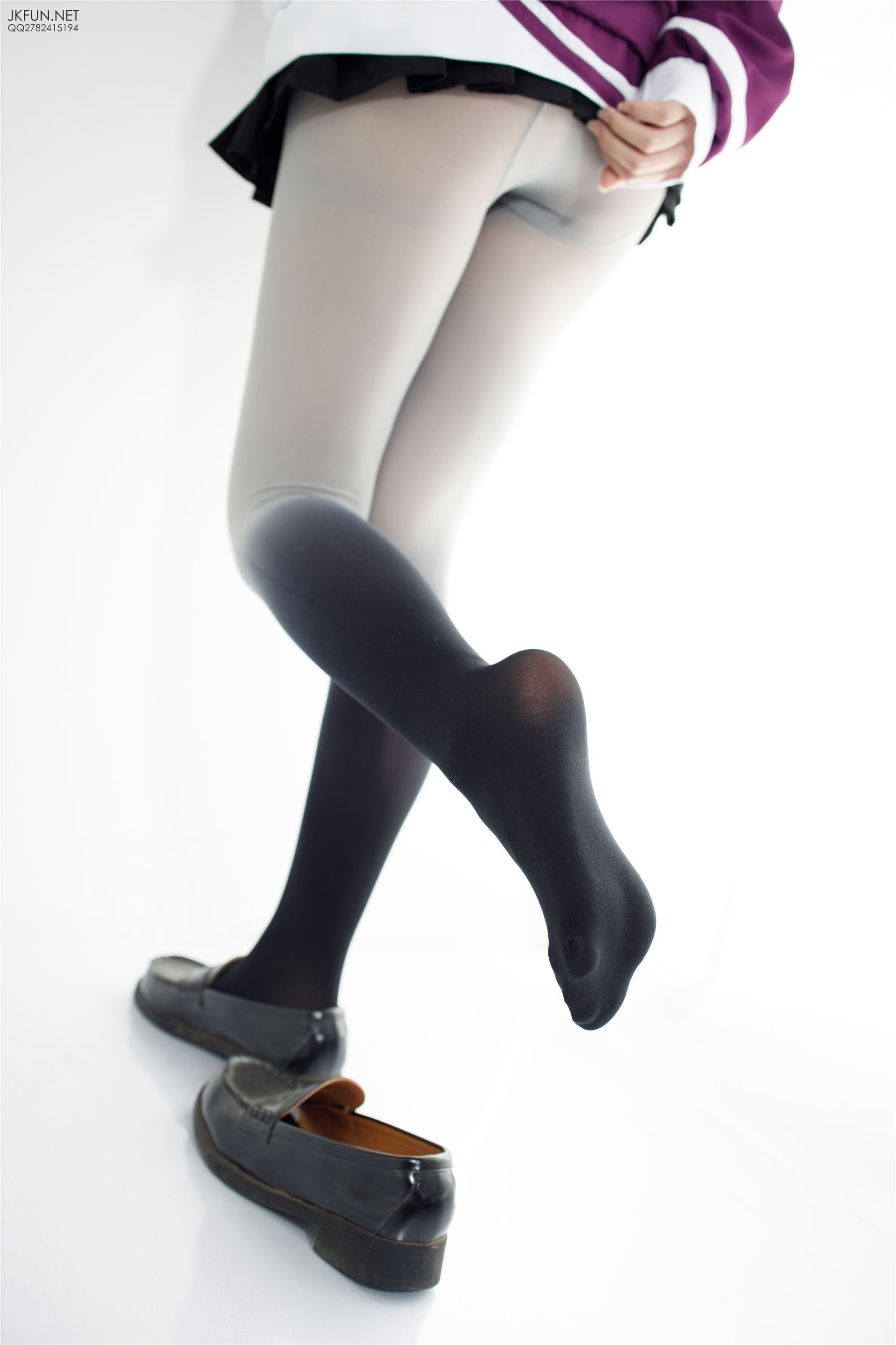 [森萝财团]萝莉丝足写真 JKFUN-004 雪晴 CosPlayer