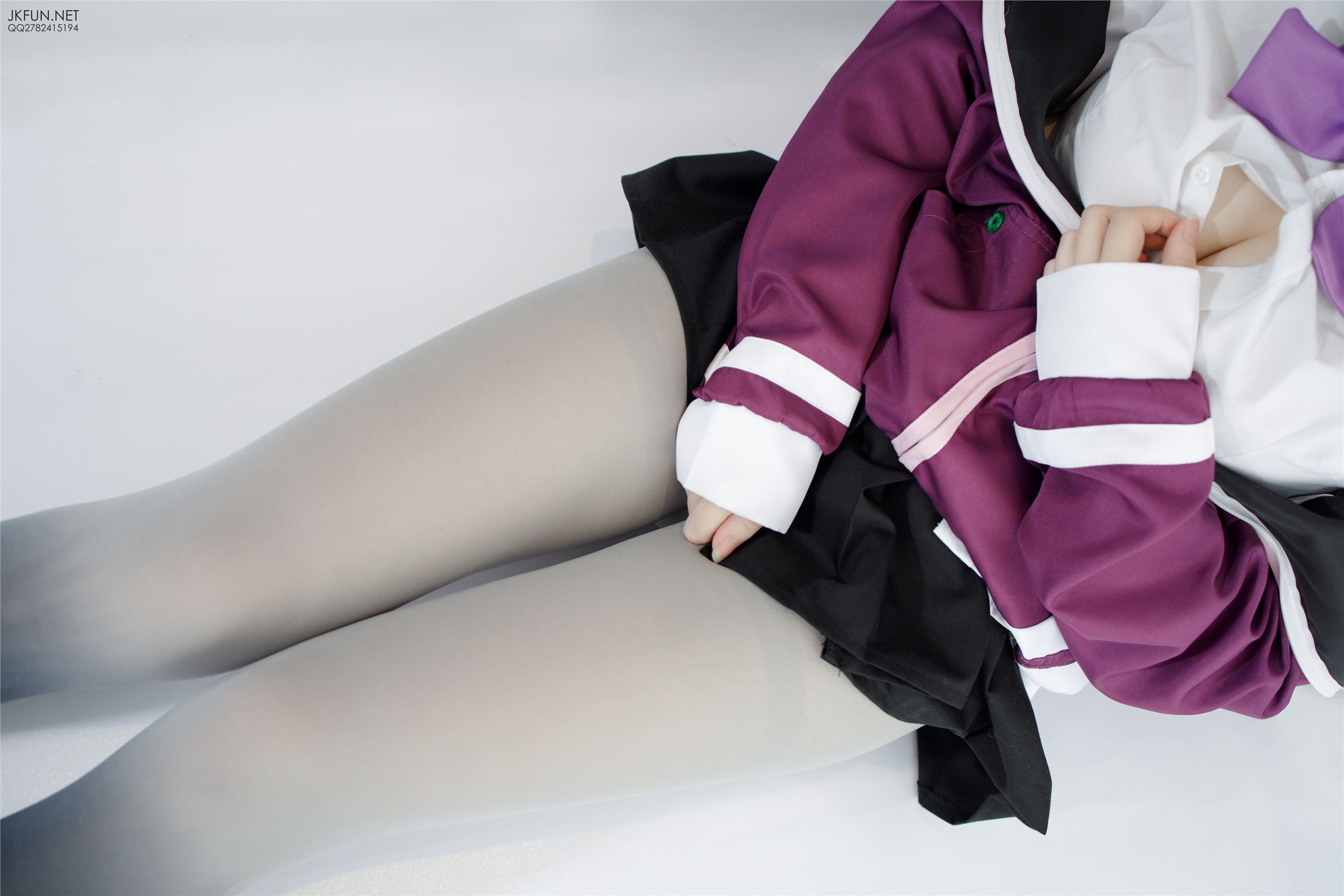 [森萝财团]萝莉丝足写真 JKFUN-004 雪晴 CosPlayer