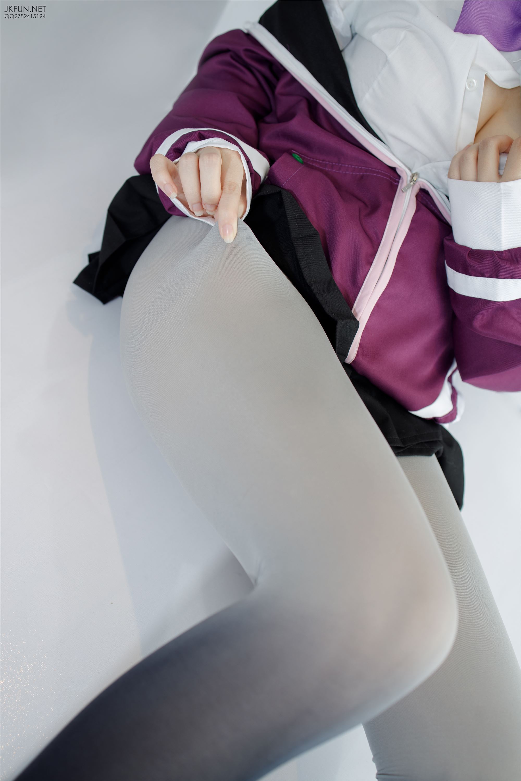 [森萝财团]萝莉丝足写真 JKFUN-004 雪晴 CosPlayer