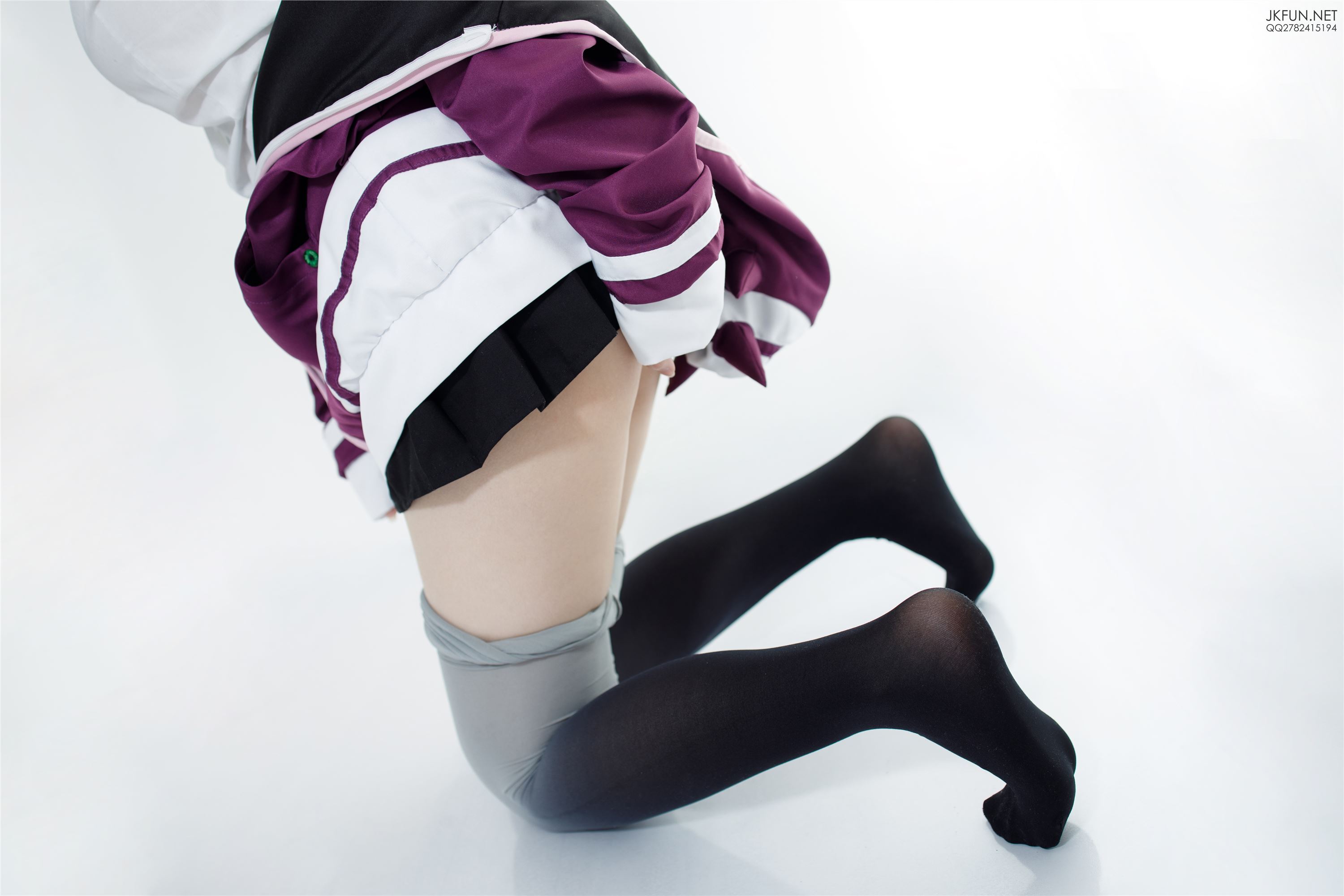 [森萝财团]萝莉丝足写真 JKFUN-004 雪晴 CosPlayer