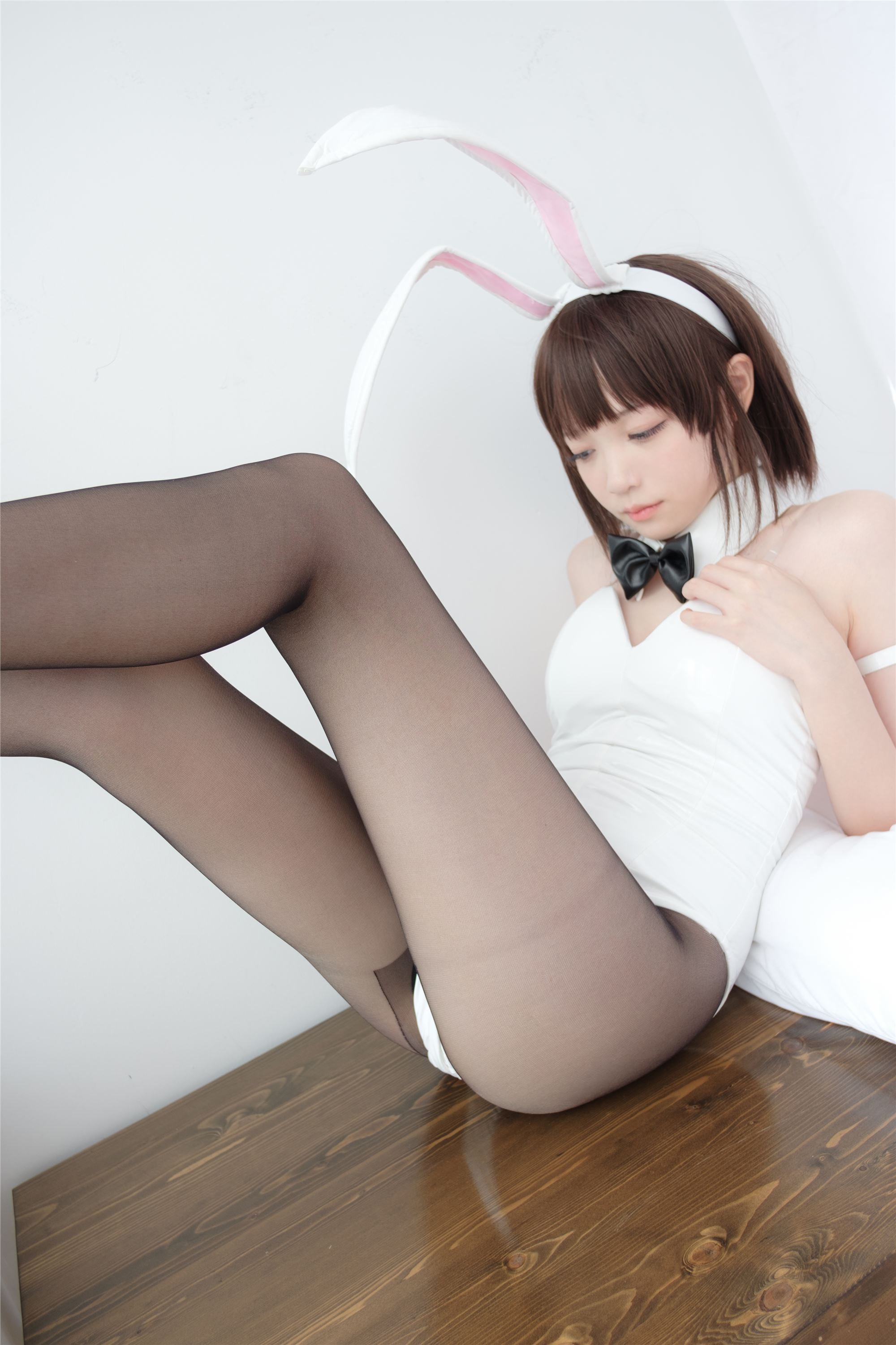 [森萝财团]萝莉丝足写真 LOVEPLUS-001