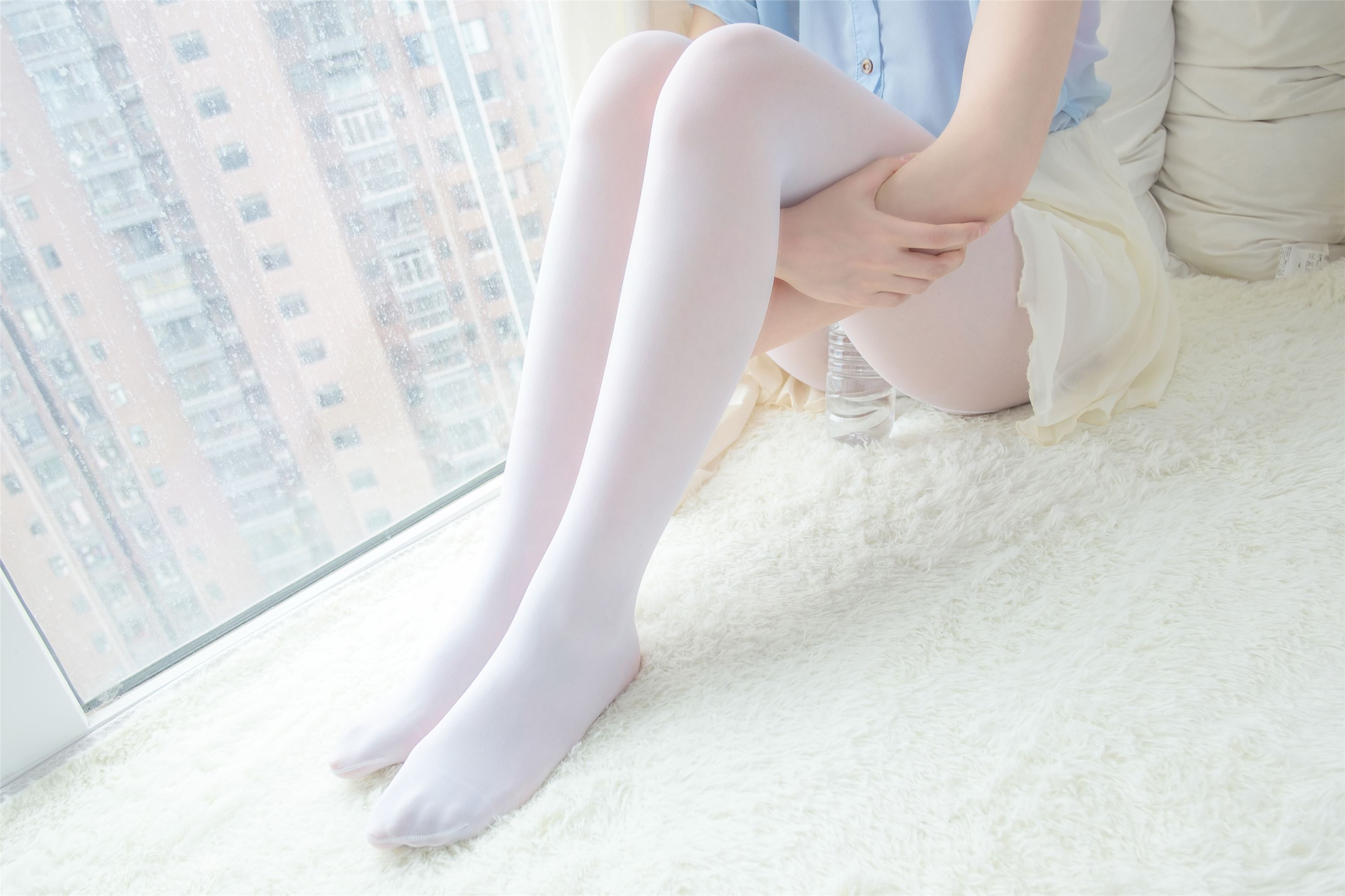 [森萝财团]萝莉丝足写真 R15-007