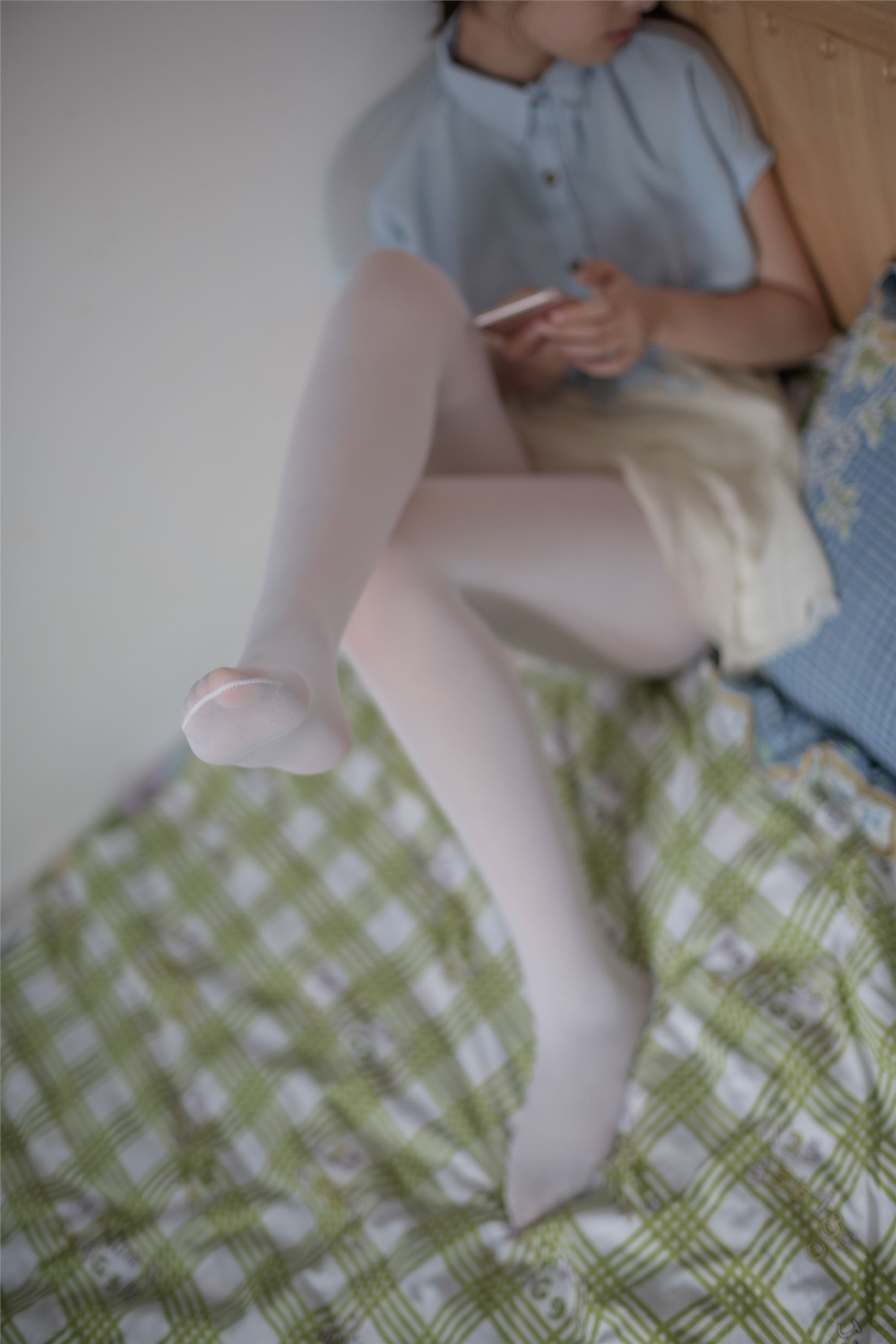 [森萝财团]萝莉丝足写真 R15-007