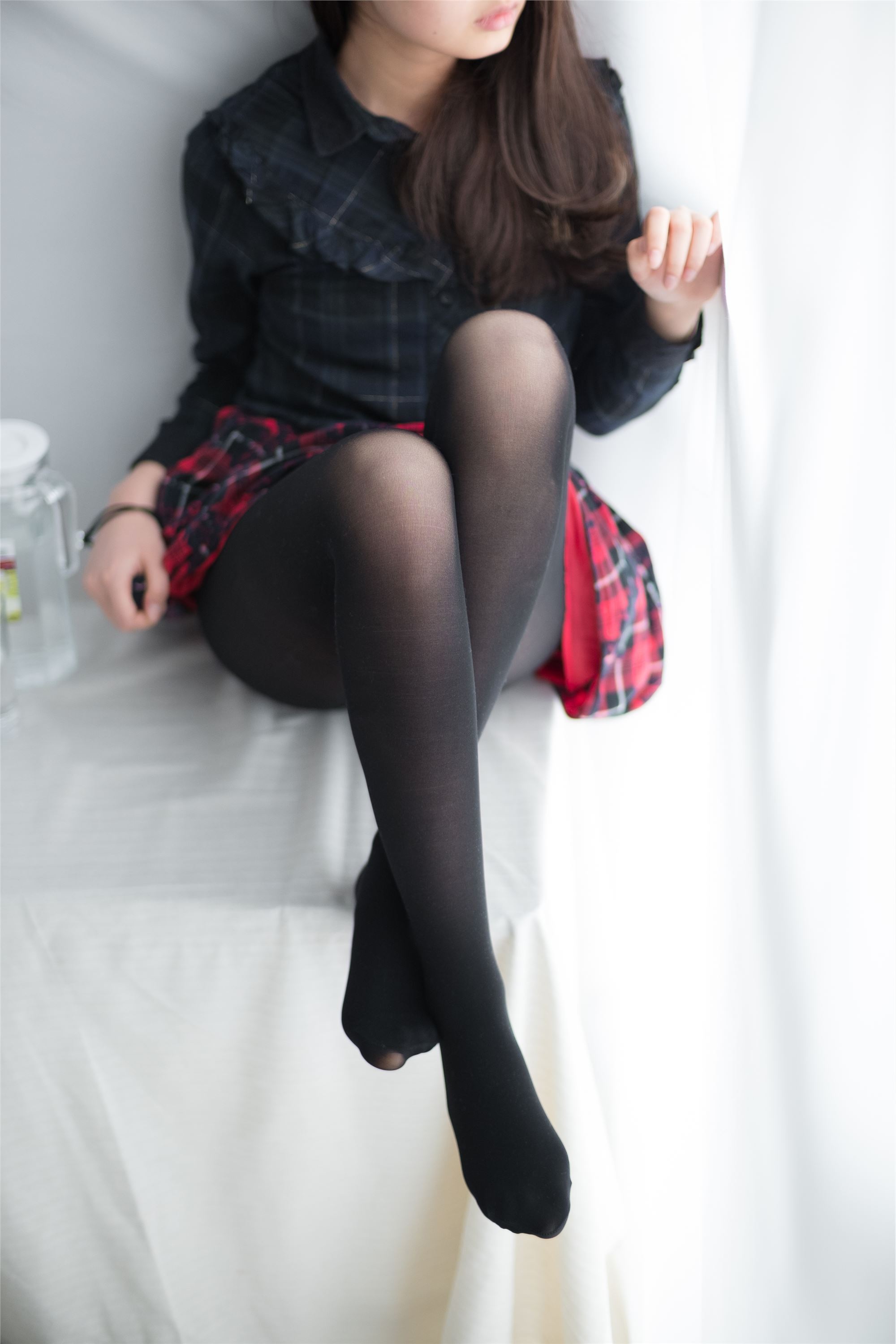 [森萝财团]萝莉丝足写真 R15-008