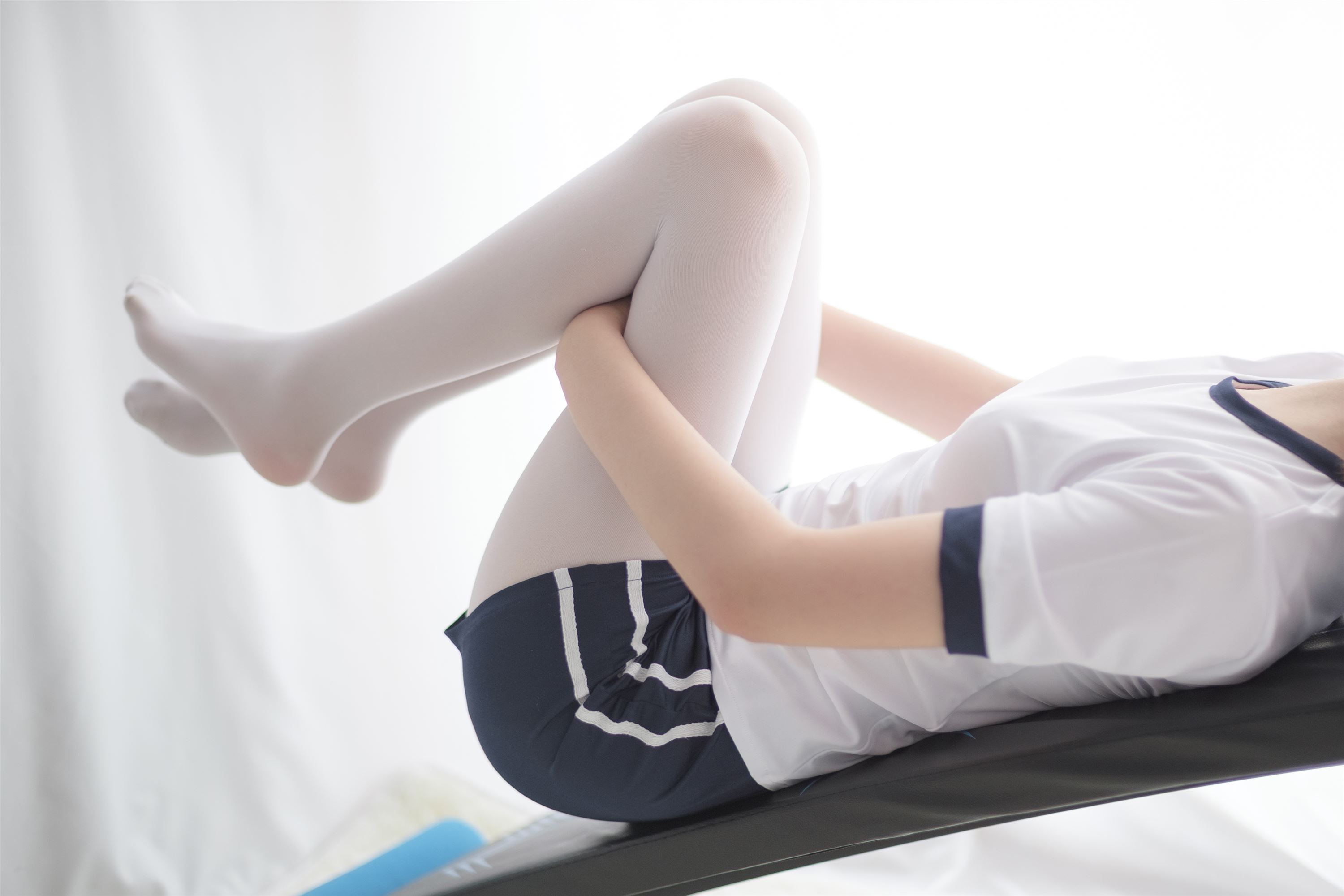 [森萝财团]萝莉丝足写真 R15-013