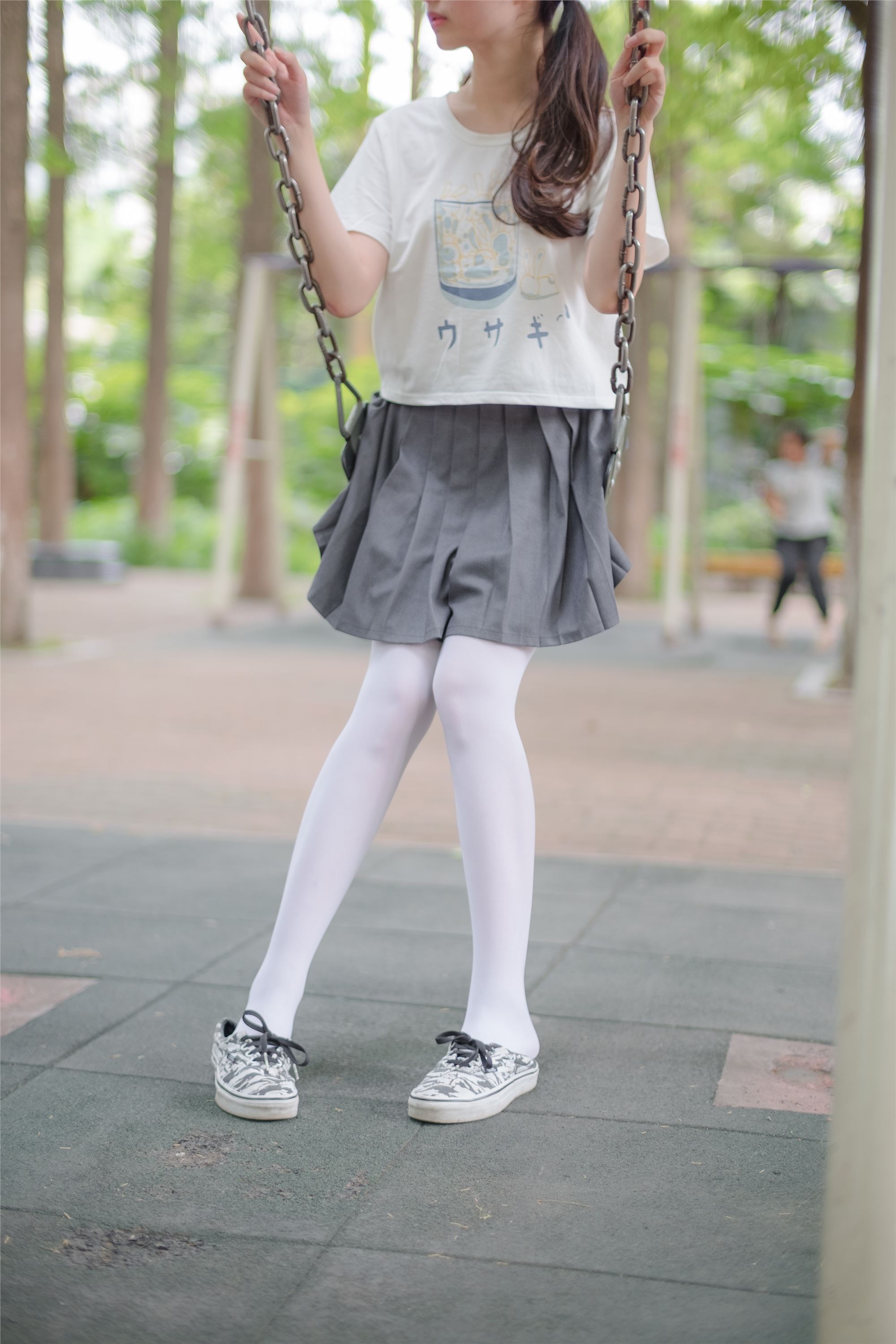 [森萝财团]萝莉丝足写真 R15-014