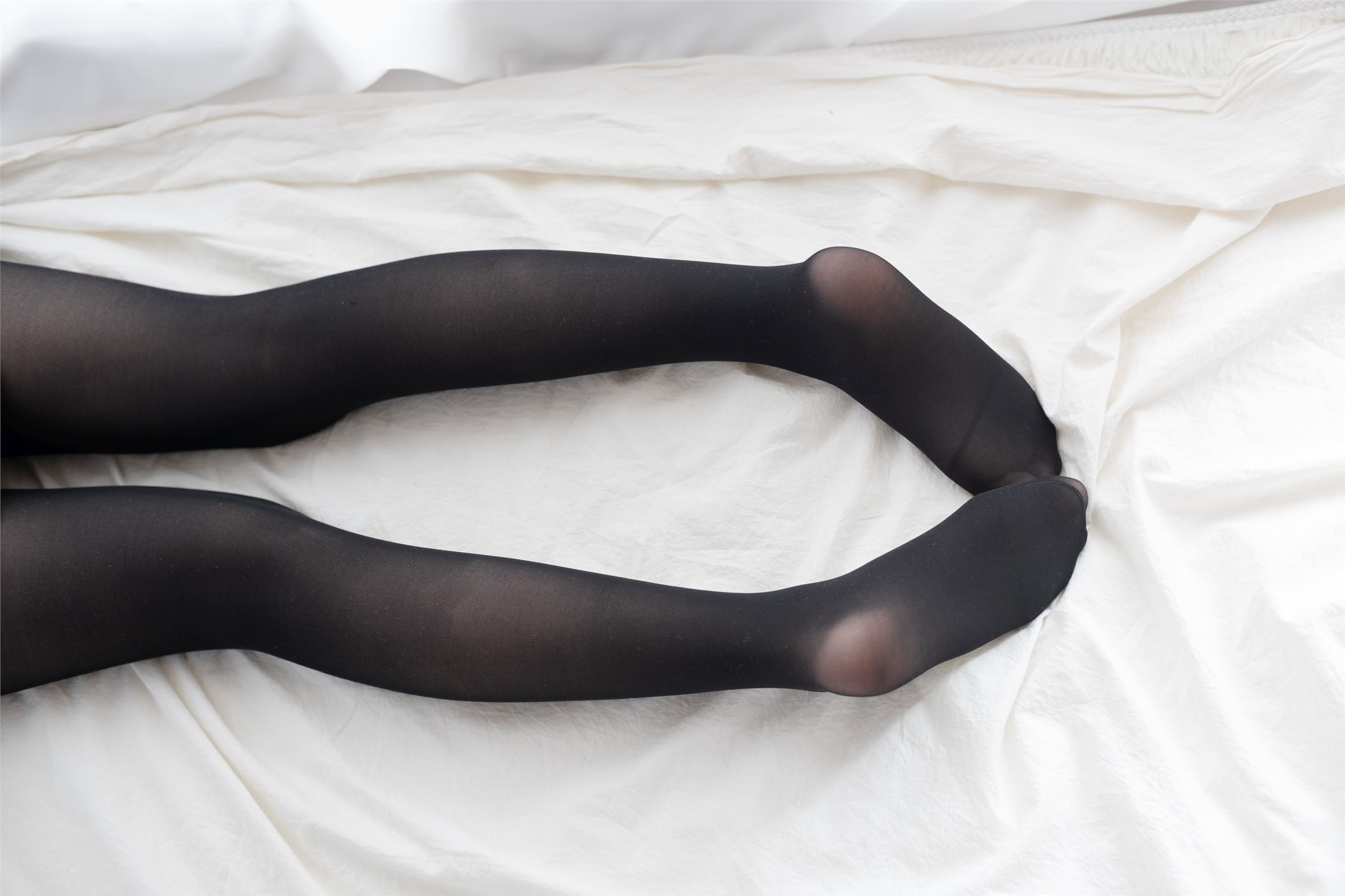 森萝财团写真 - [R15-017] 少女的黑丝