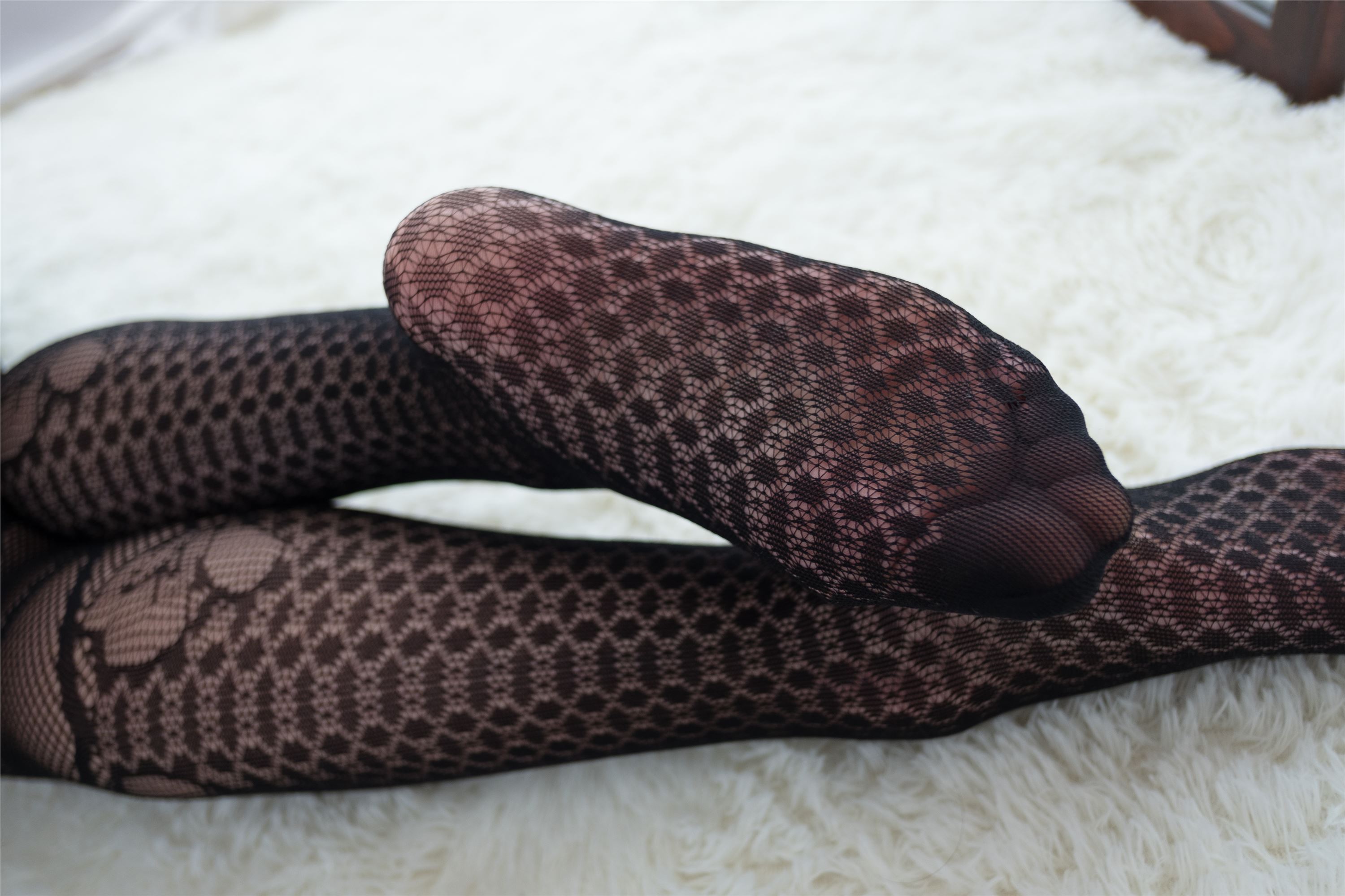 [森萝财团]萝莉丝足写真 R15-019 情趣黑网