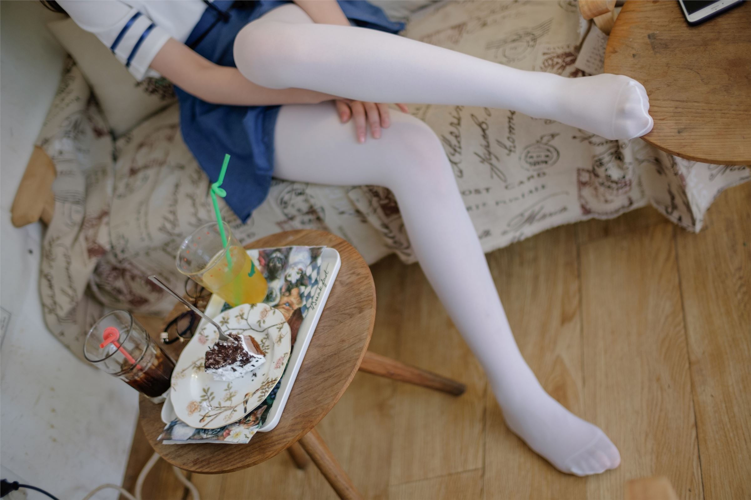 森萝财团写真 - [R15-021] 无法控制的白丝情结