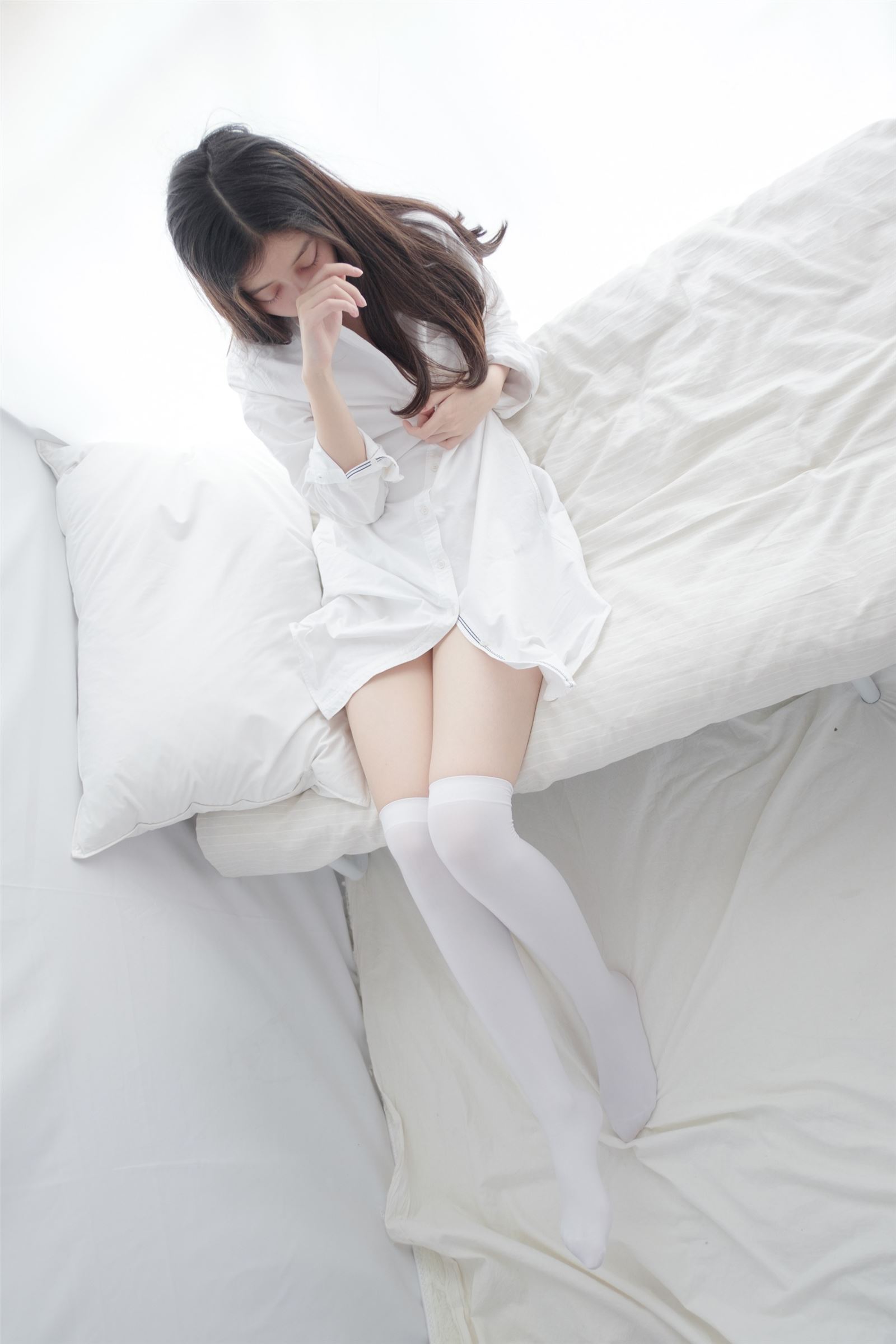 森萝财团写真 - [R15-022] 白丝