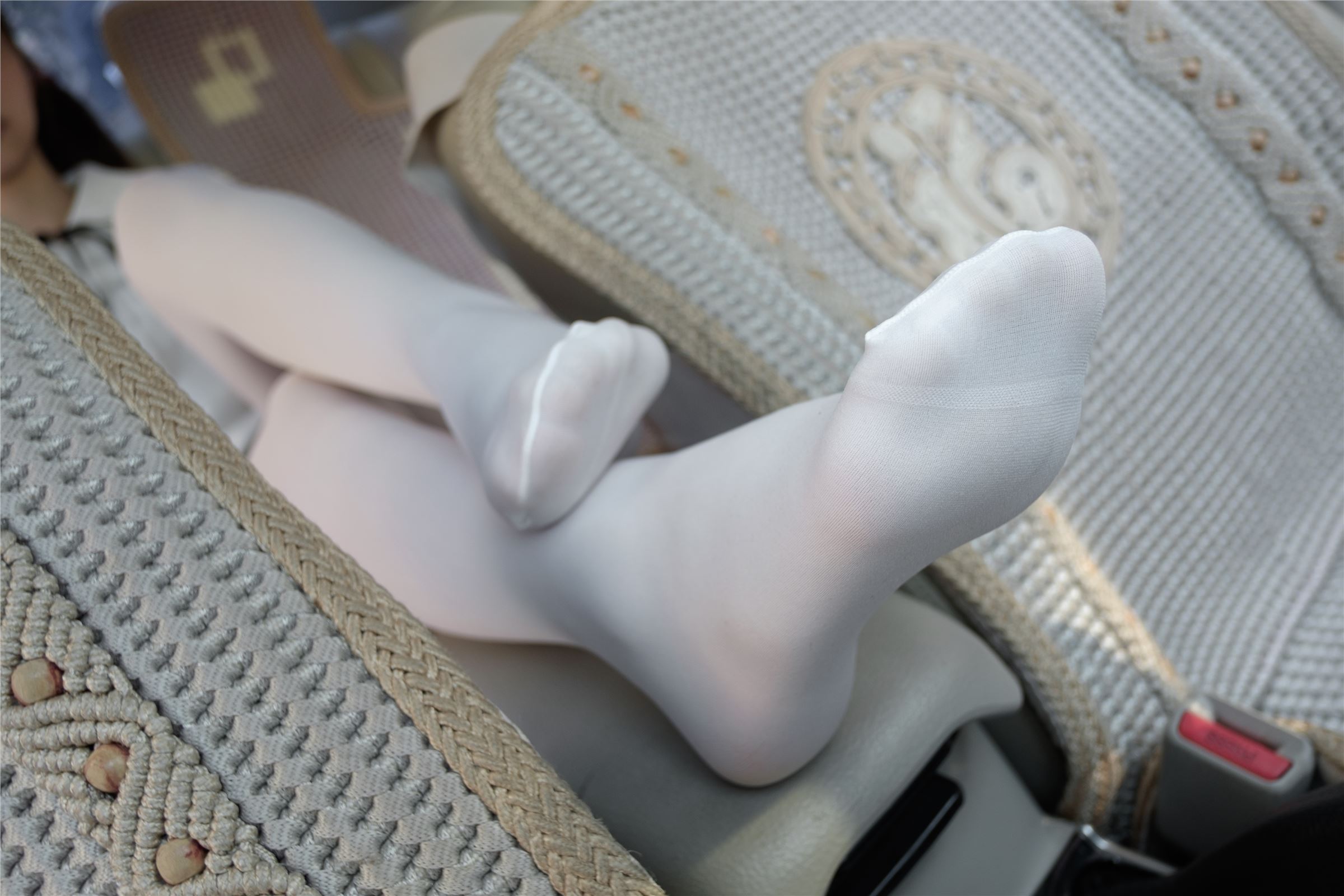 [森萝财团]萝莉丝足写真 R15-023