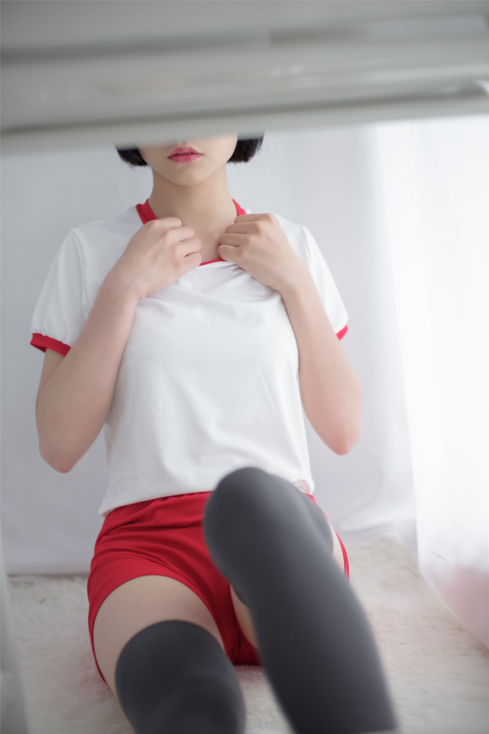 [森萝财团]萝莉丝足写真 R15-024