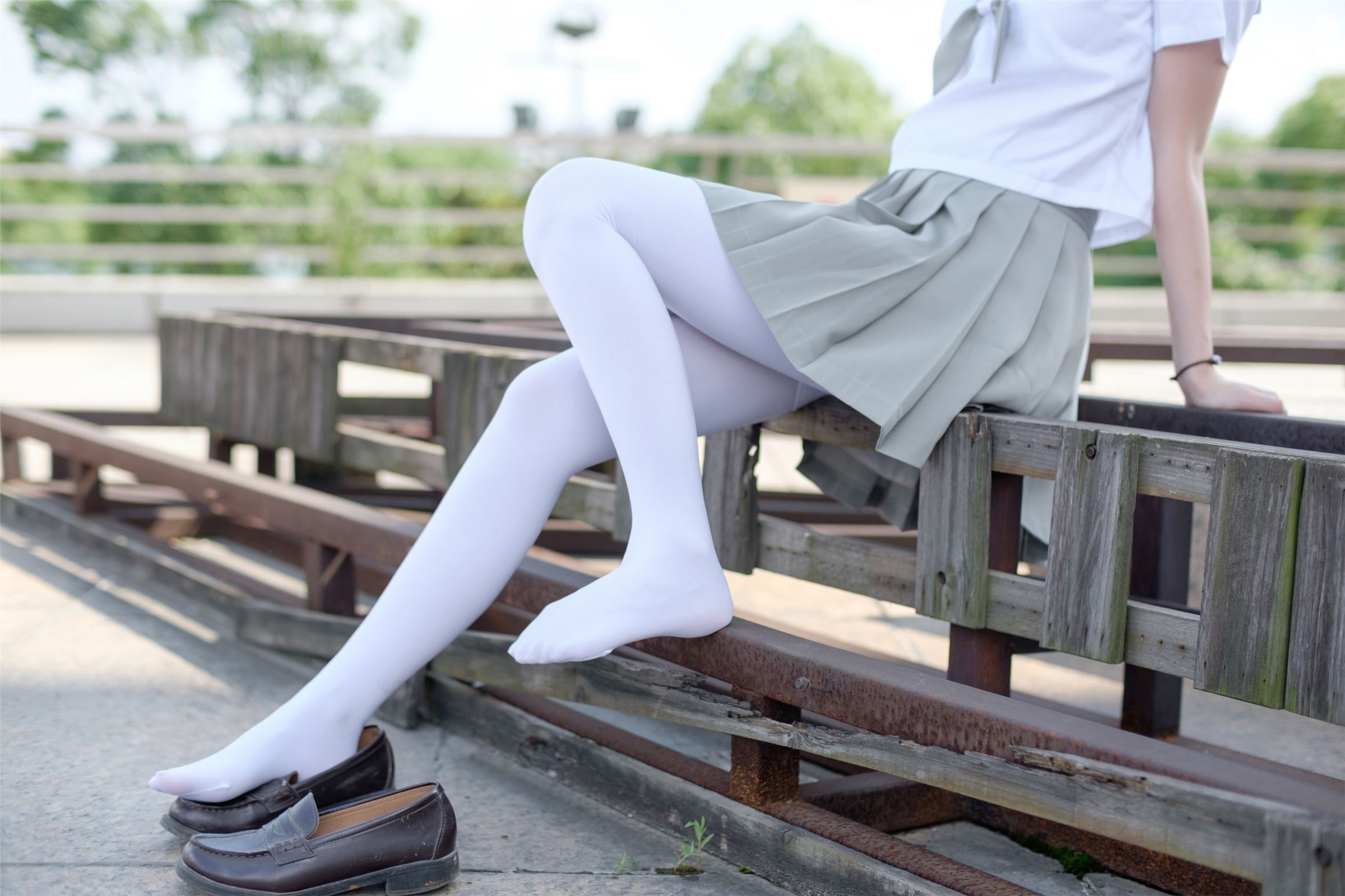 森萝财团写真 - [R15-026] JK白丝户外