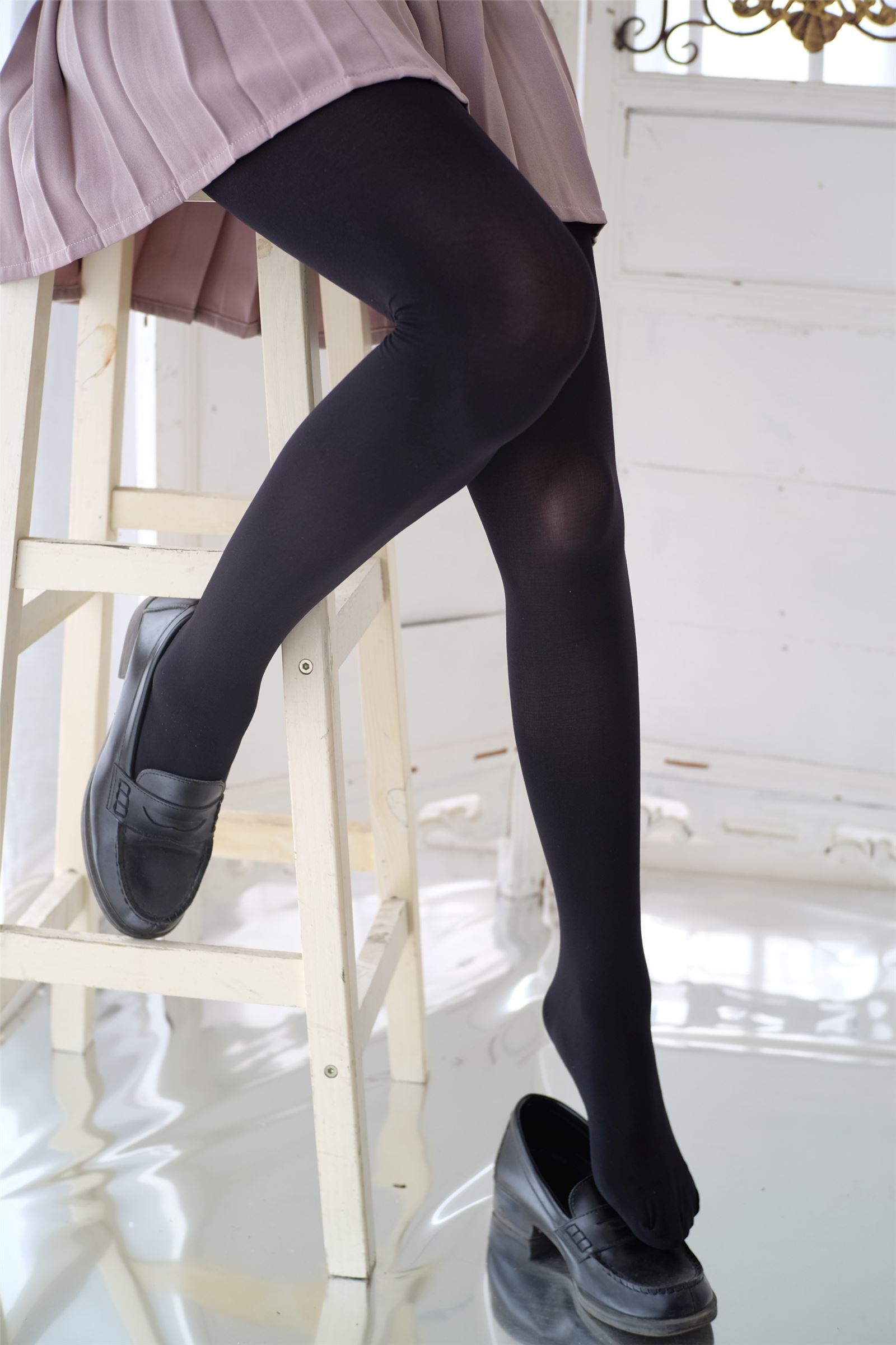 森萝财团写真 - [R15-029] 慢慢脱下你的黑丝