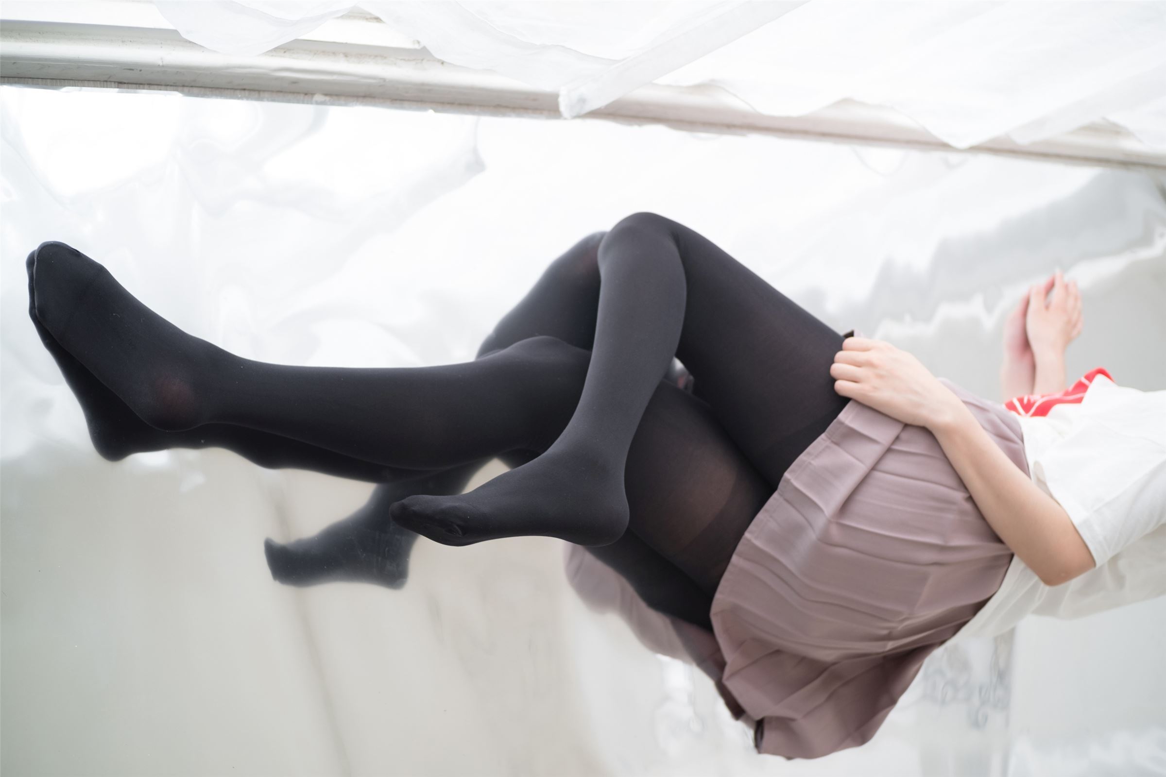 森萝财团写真 - [R15-029] 慢慢脱下你的黑丝