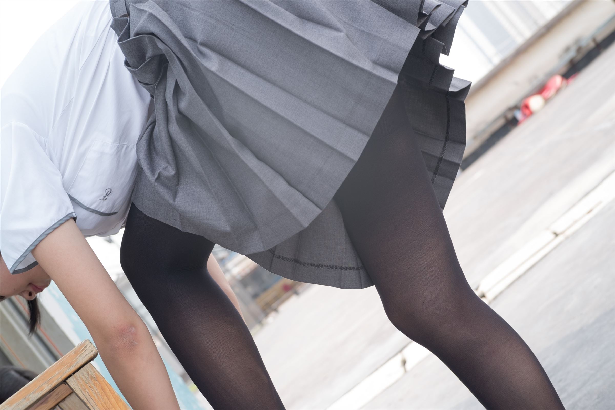 森萝财团写真 - [R15-031] 天台黑丝