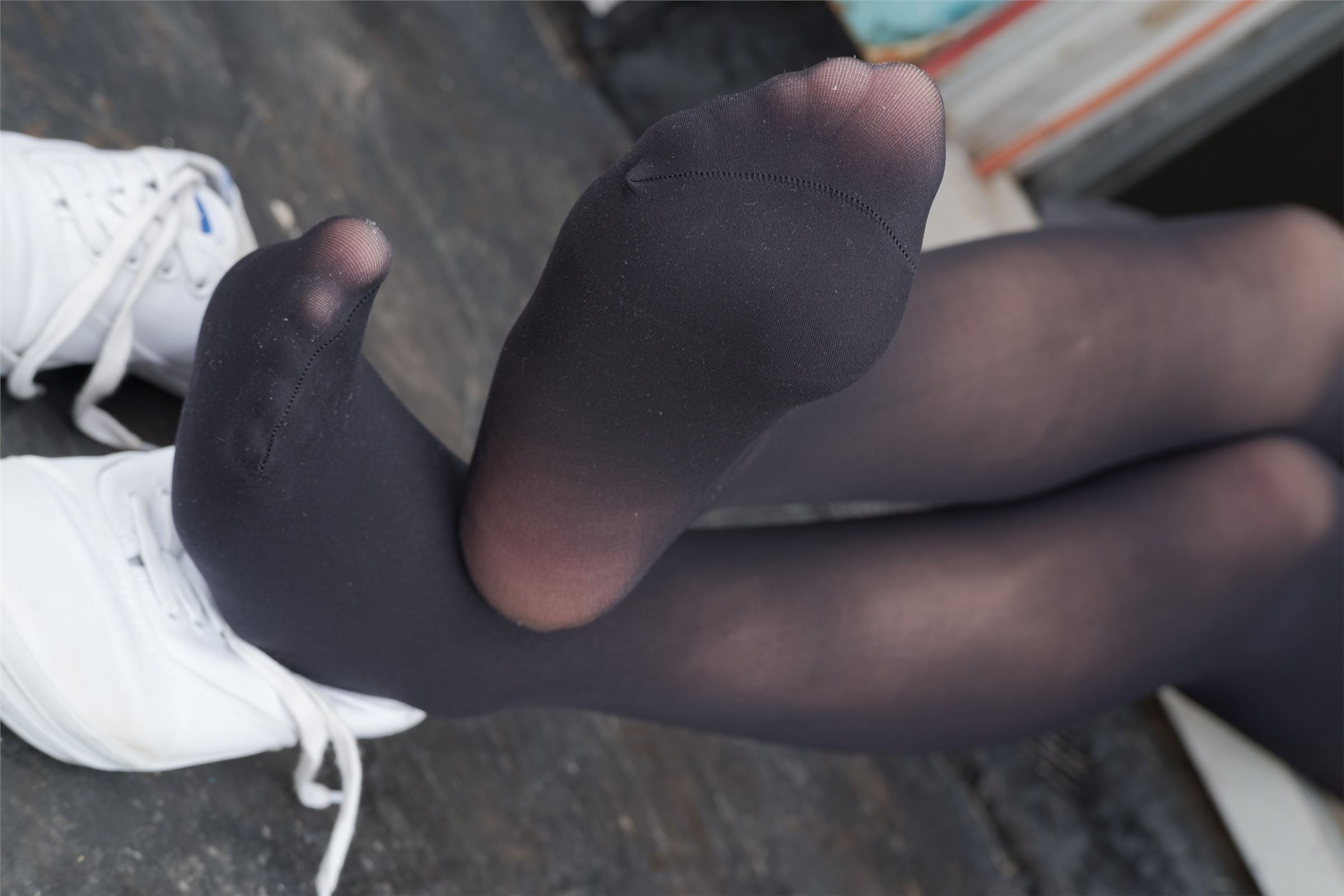 森萝财团写真 - [R15-031] 天台黑丝