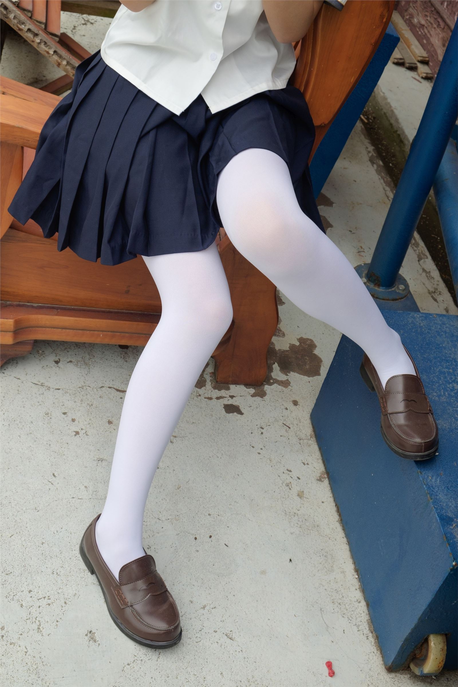 森萝财团写真 - [R15-034] 户外白丝秀