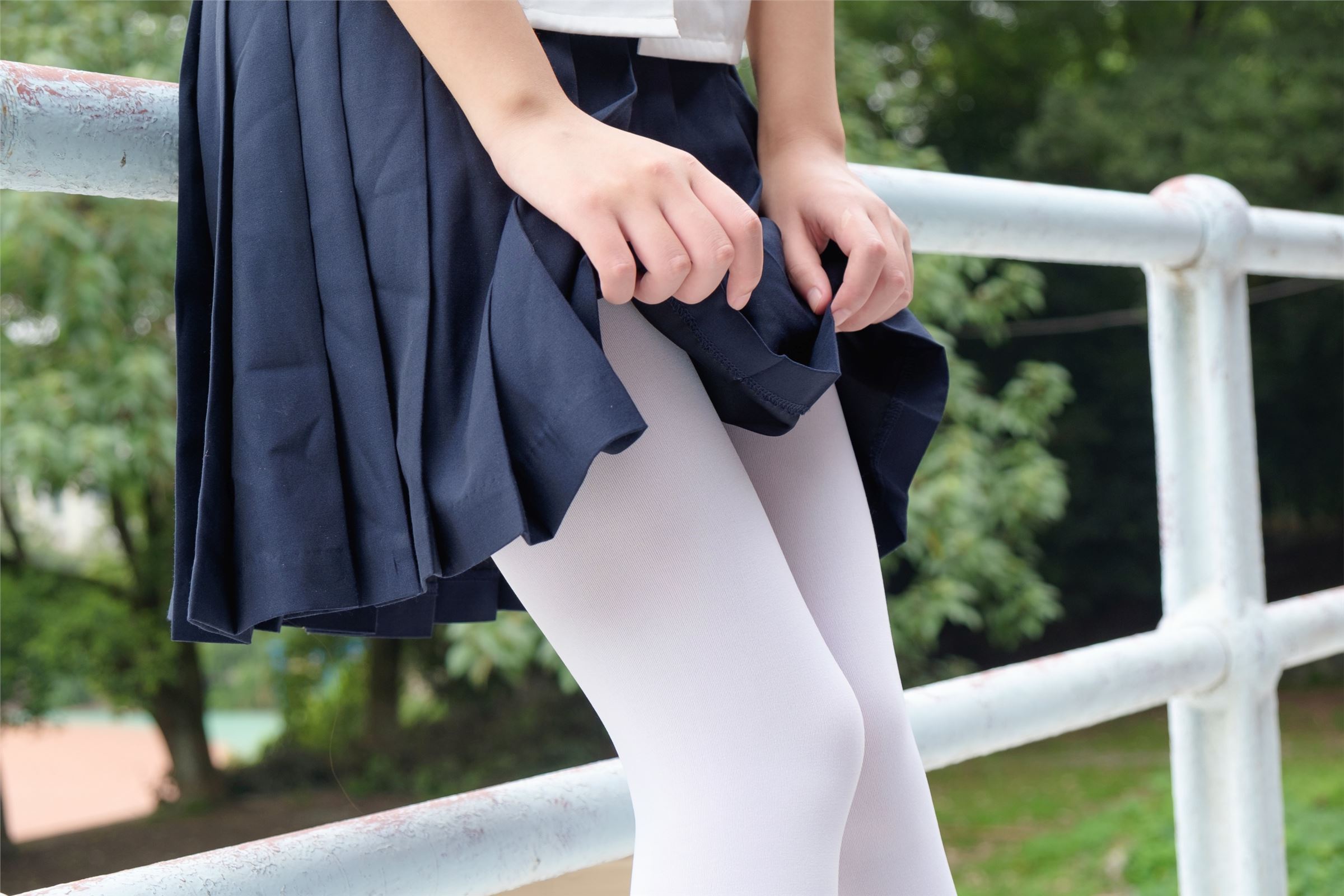 森萝财团写真 - [R15-034] 户外白丝秀