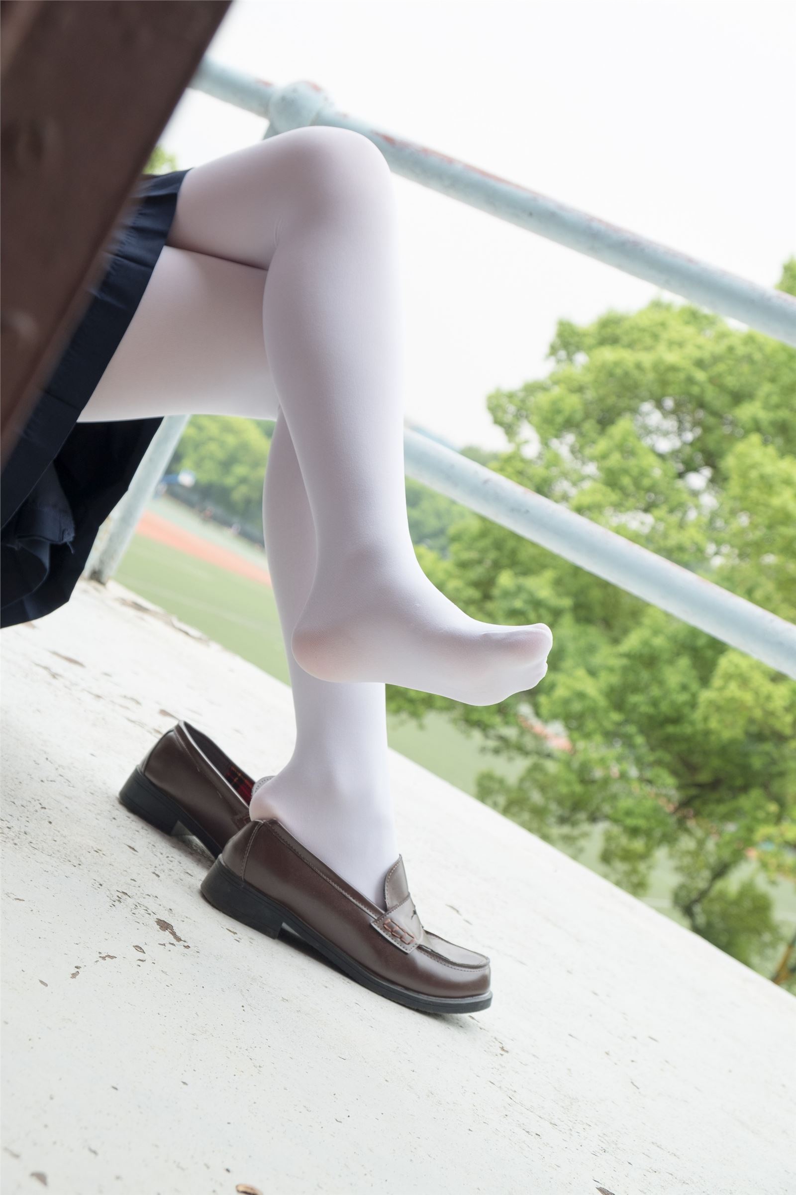 森萝财团写真 - [R15-034] 户外白丝秀