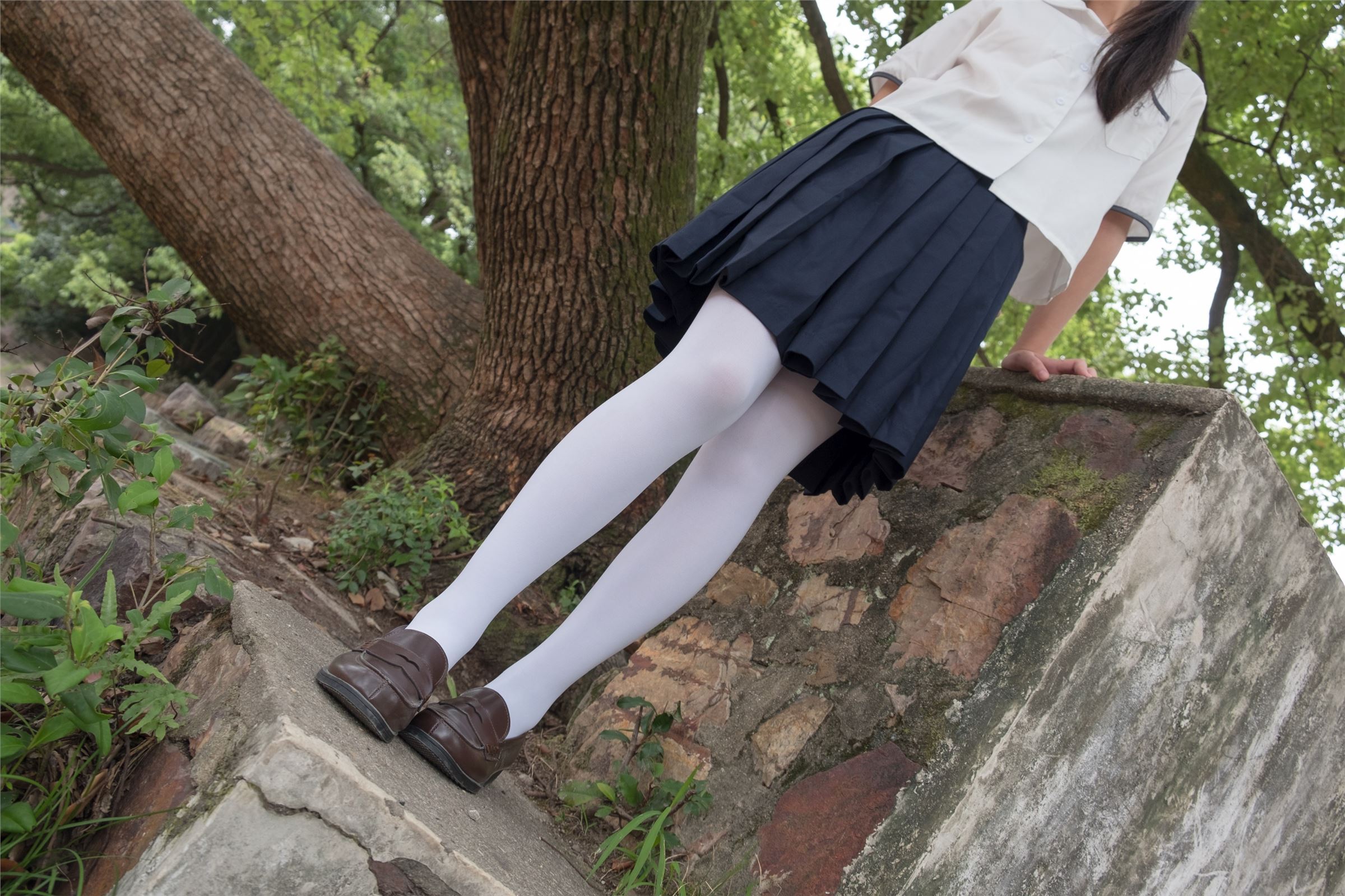 森萝财团写真 - [R15-034] 户外白丝秀