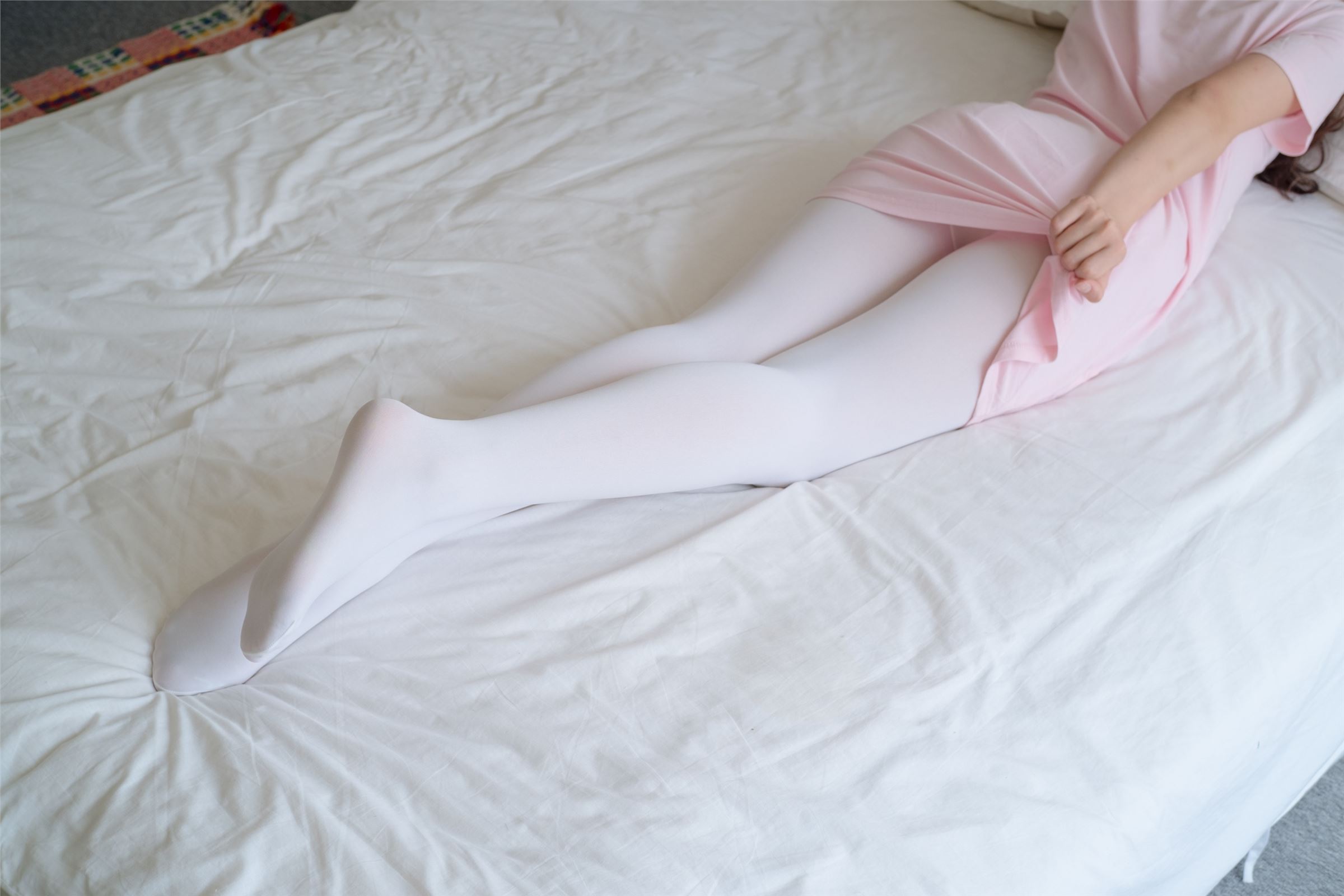 森萝财团写真 - [R15-035] 粉红少女白丝美足