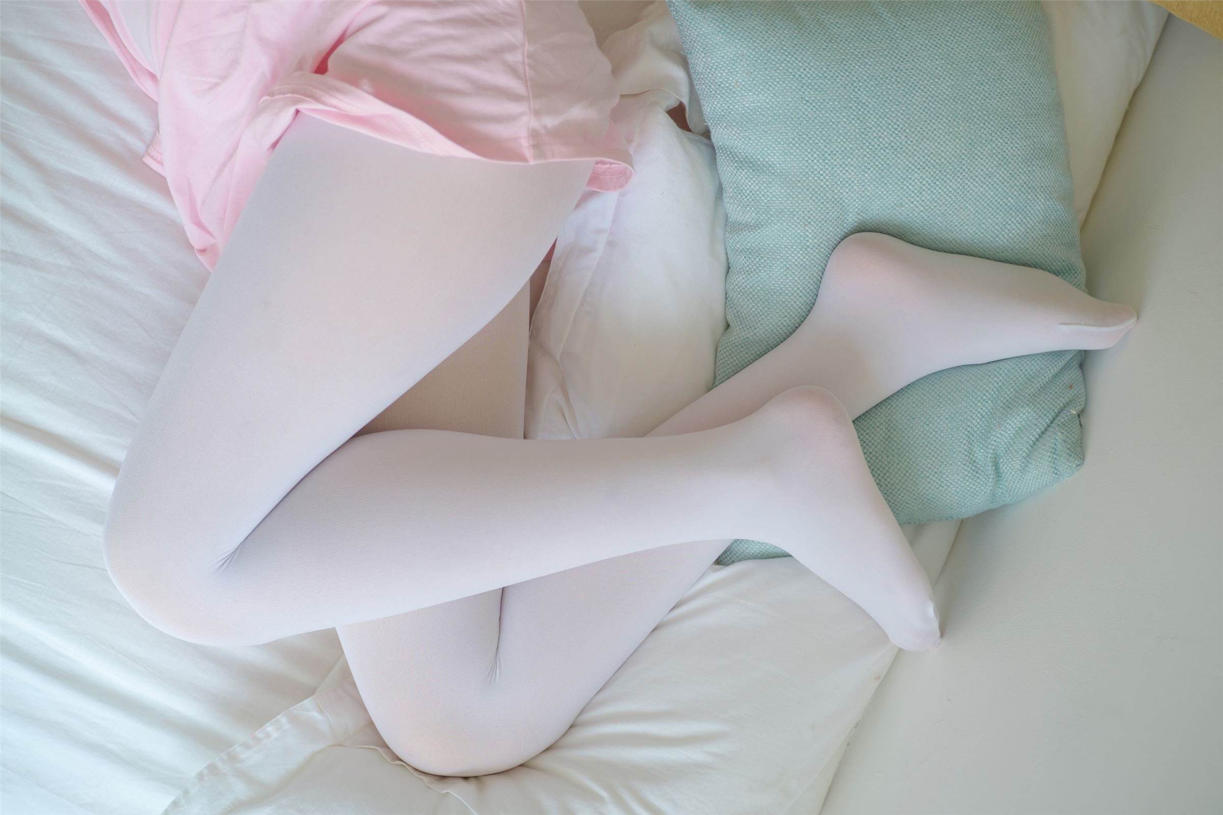 森萝财团写真 - [R15-035] 粉红少女白丝美足