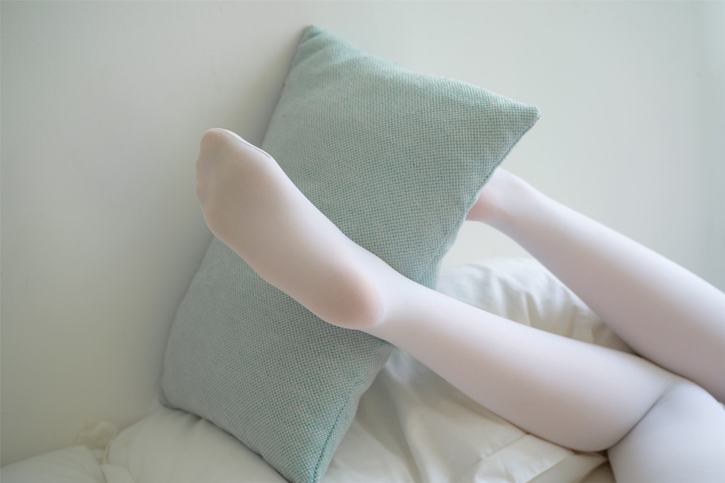 森萝财团写真 - [R15-035] 粉红少女白丝美足