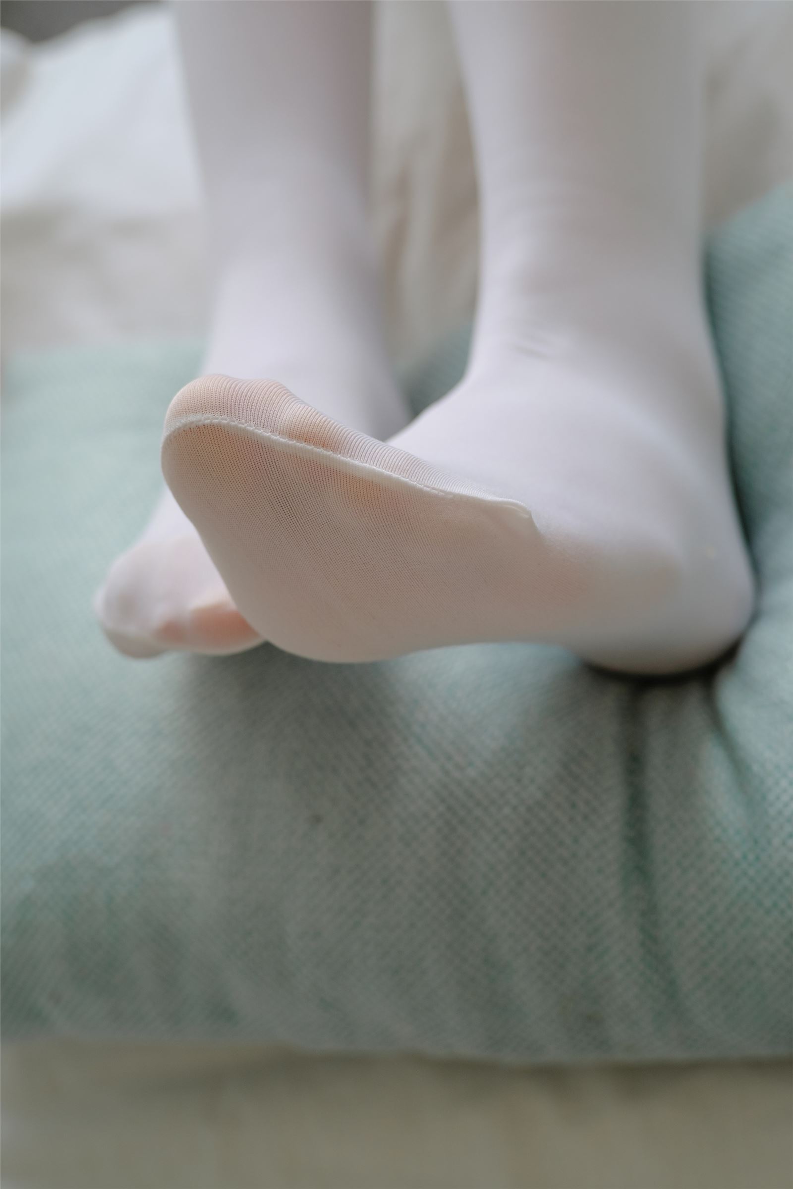 森萝财团写真 - [R15-035] 粉红少女白丝美足