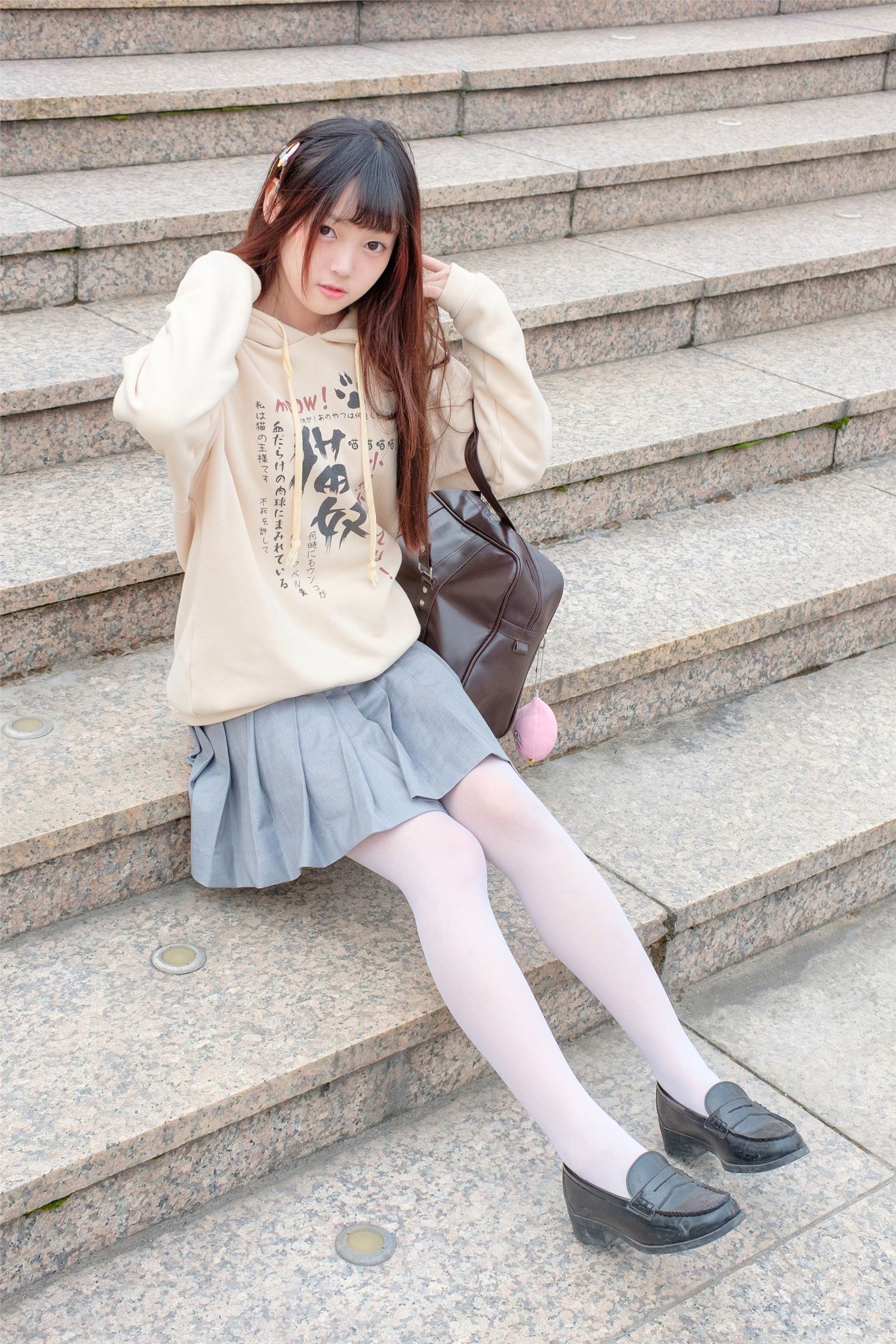 森萝财团写真 - [R15-040] 户外白丝短裙