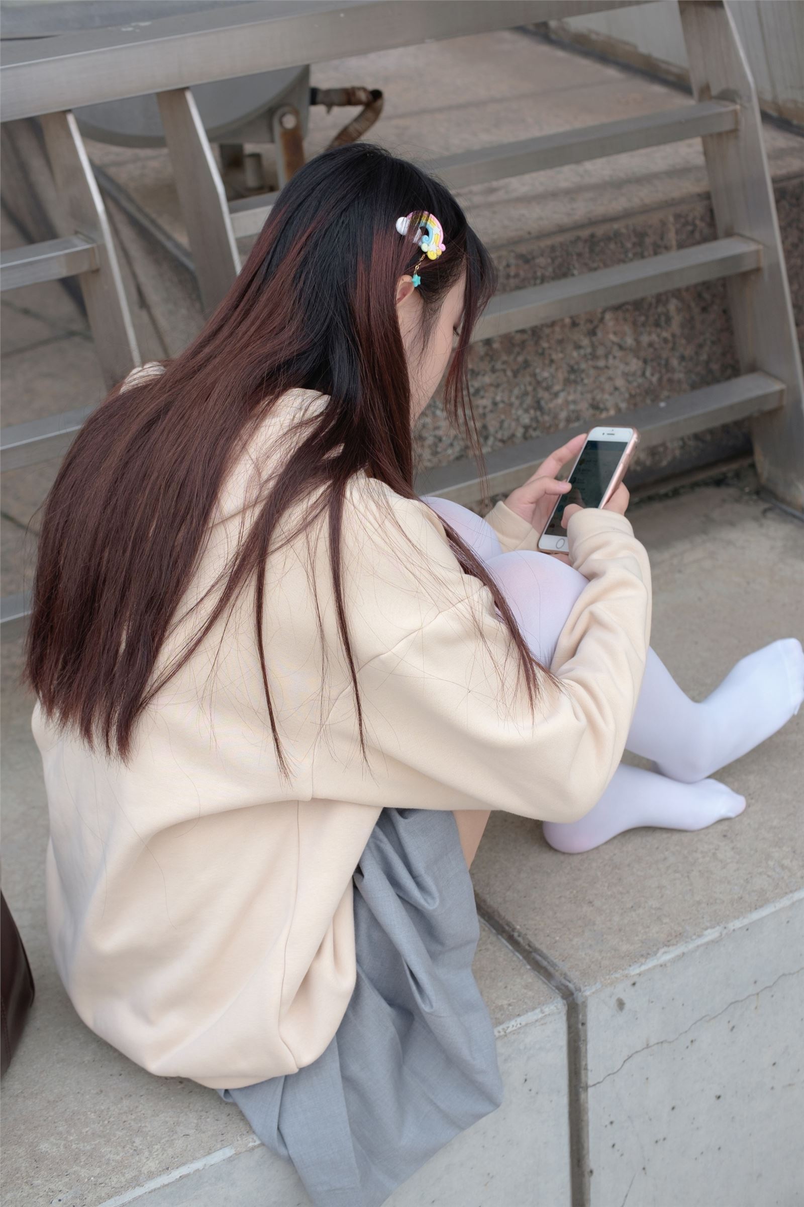 森萝财团写真 - [R15-040] 户外白丝短裙