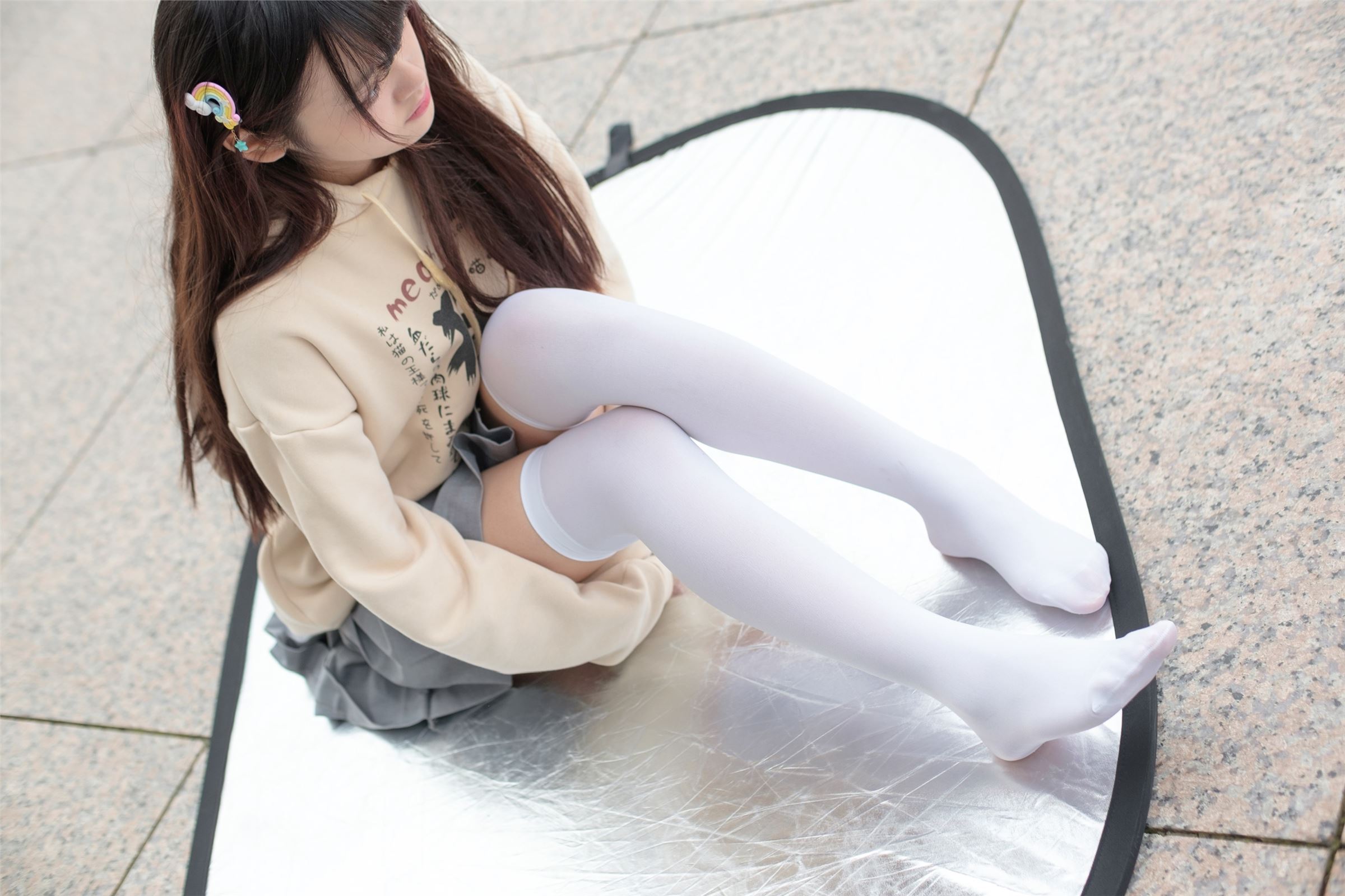 森萝财团写真 - [R15-040] 户外白丝短裙