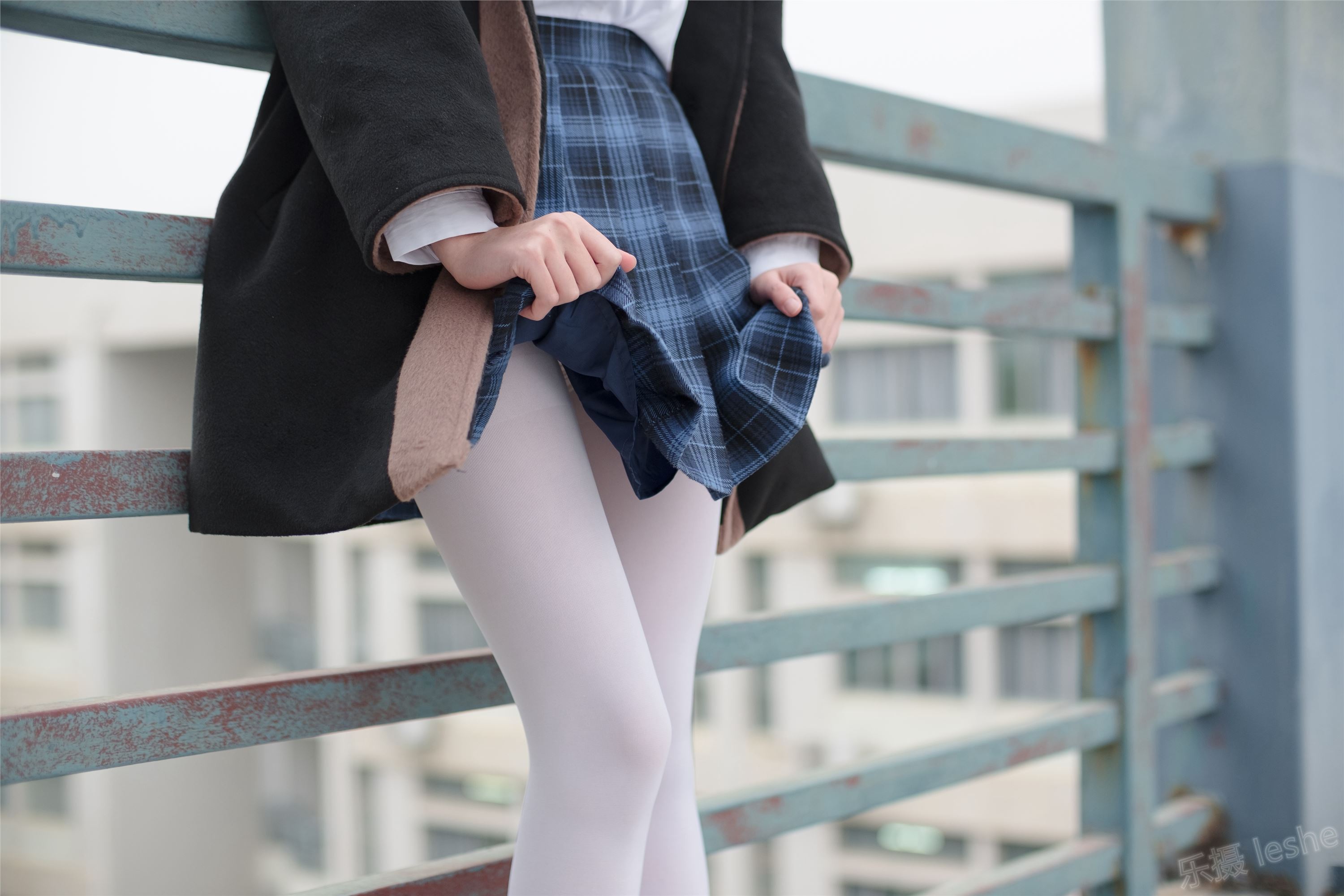 [森萝财团]萝莉丝足写真 R15-044 白丝学妹