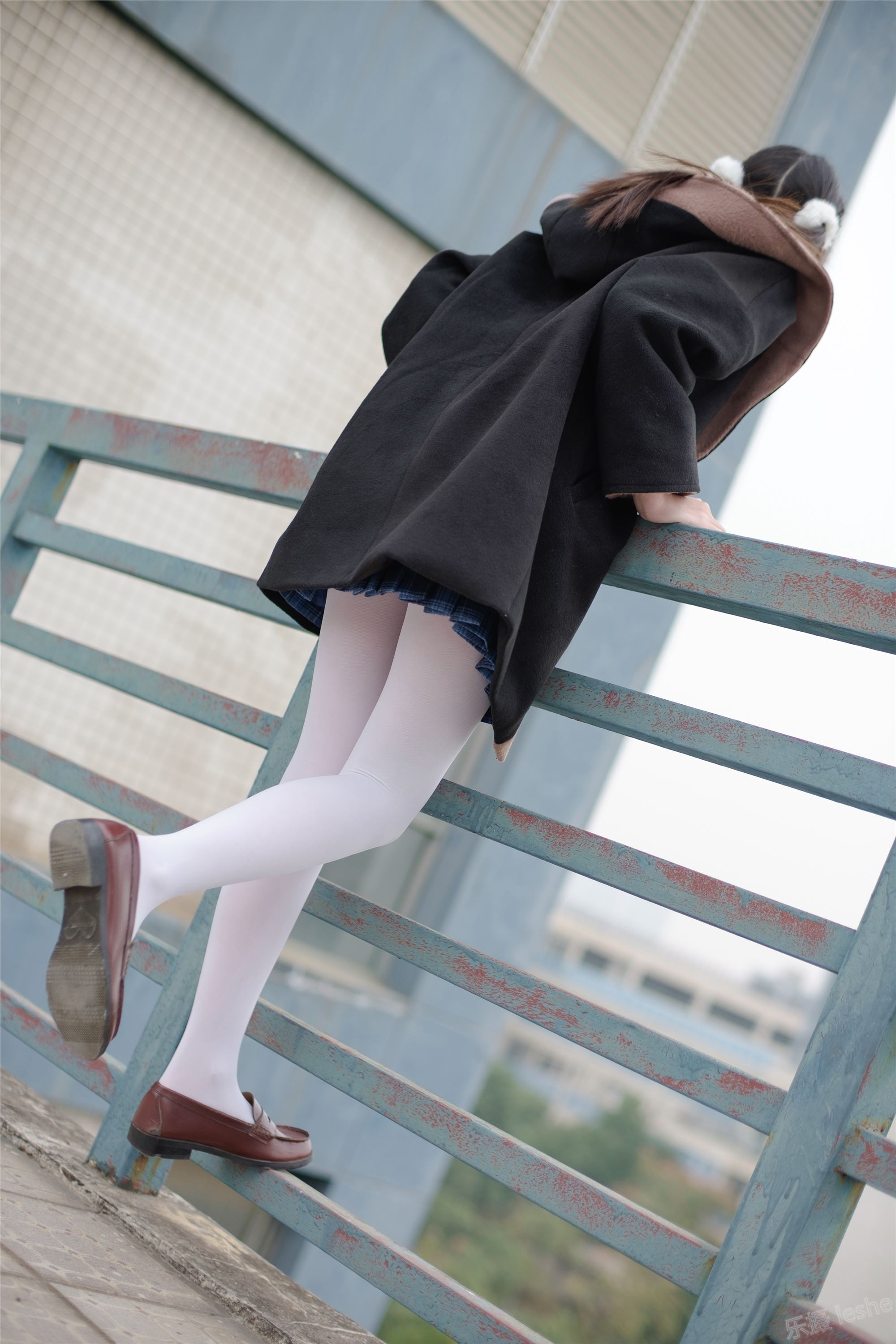 [森萝财团]萝莉丝足写真 R15-044 白丝学妹