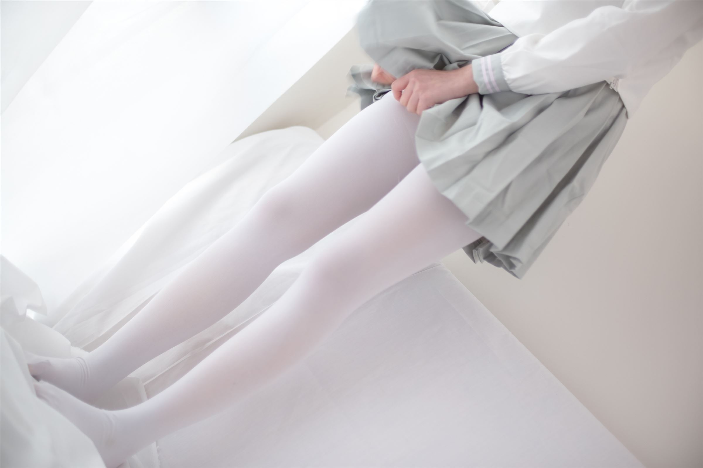 森萝财团写真 - [R15-046] 薄丝美足