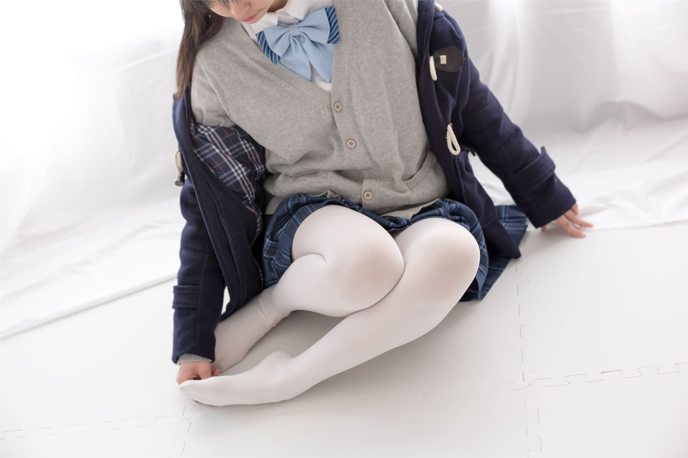 森萝财团写真 - [R15-047] 心中的白丝